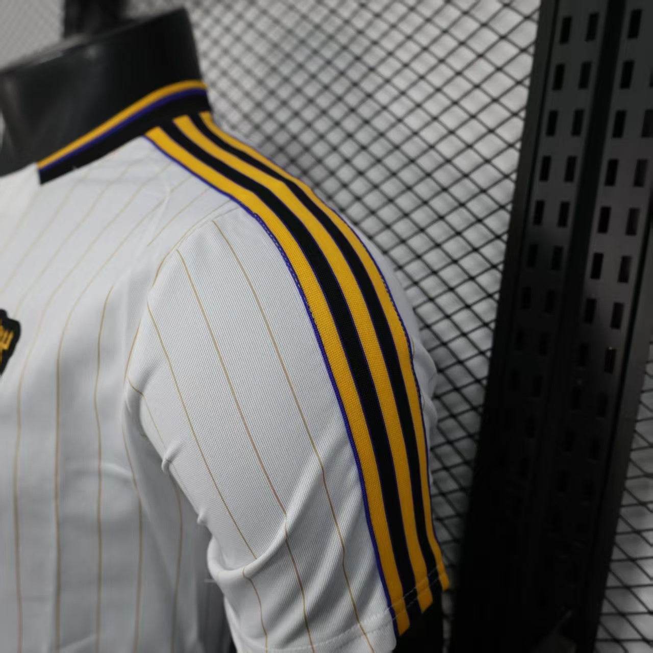 CAMISETA MANCHESTER UNITED ICON 25/26 HOMBRE (VERSIÓN JUGADOR) - ZonaCamisetas