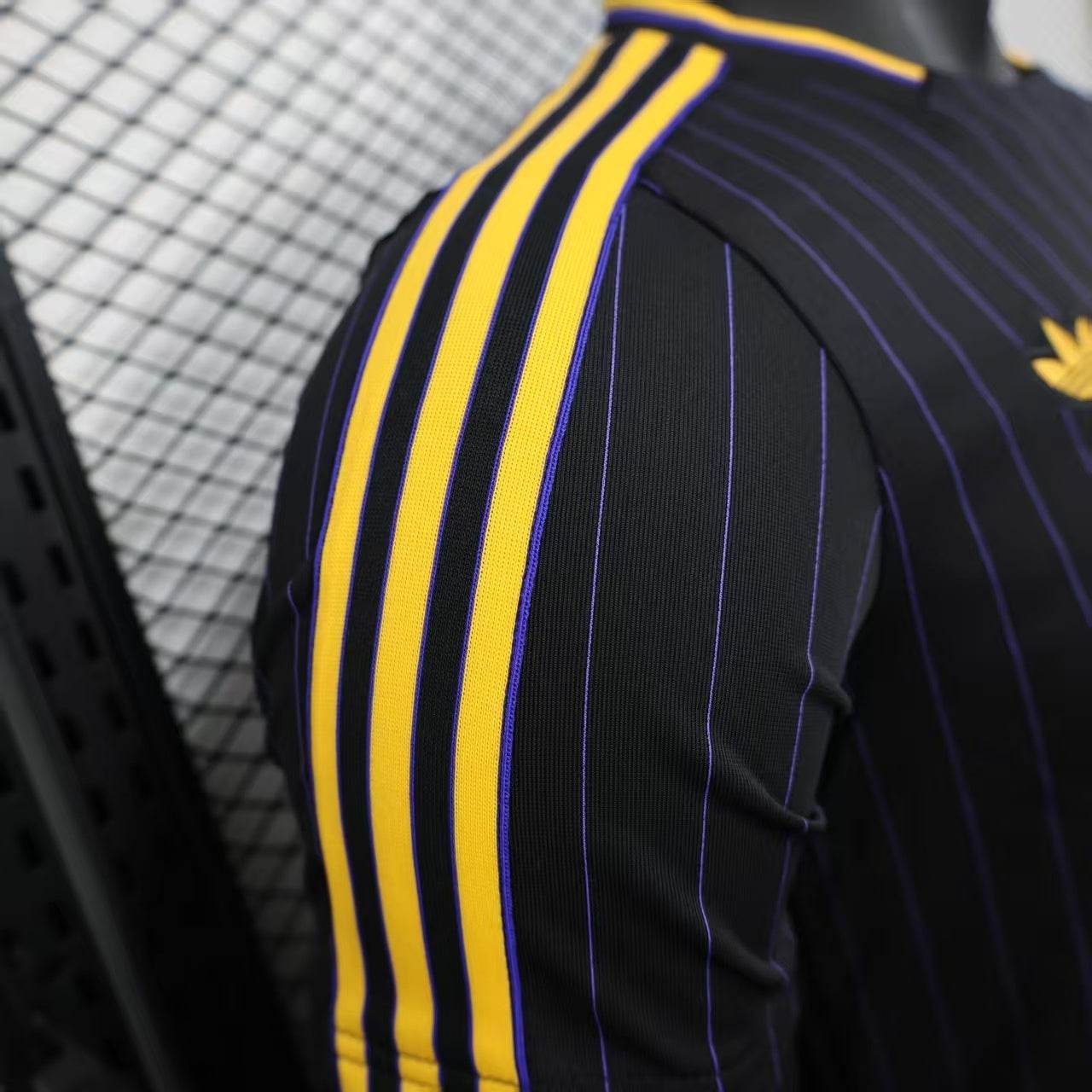 CAMISETA MANCHESTER UNITED ICON 25/26 HOMBRE (VERSIÓN JUGADOR) - ZonaCamisetas