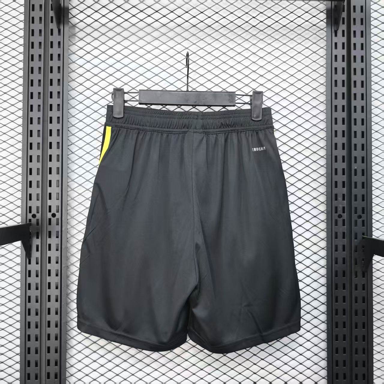 MANCHESTER UNITED SHORT Il 25/26 - ZonaCamisetas