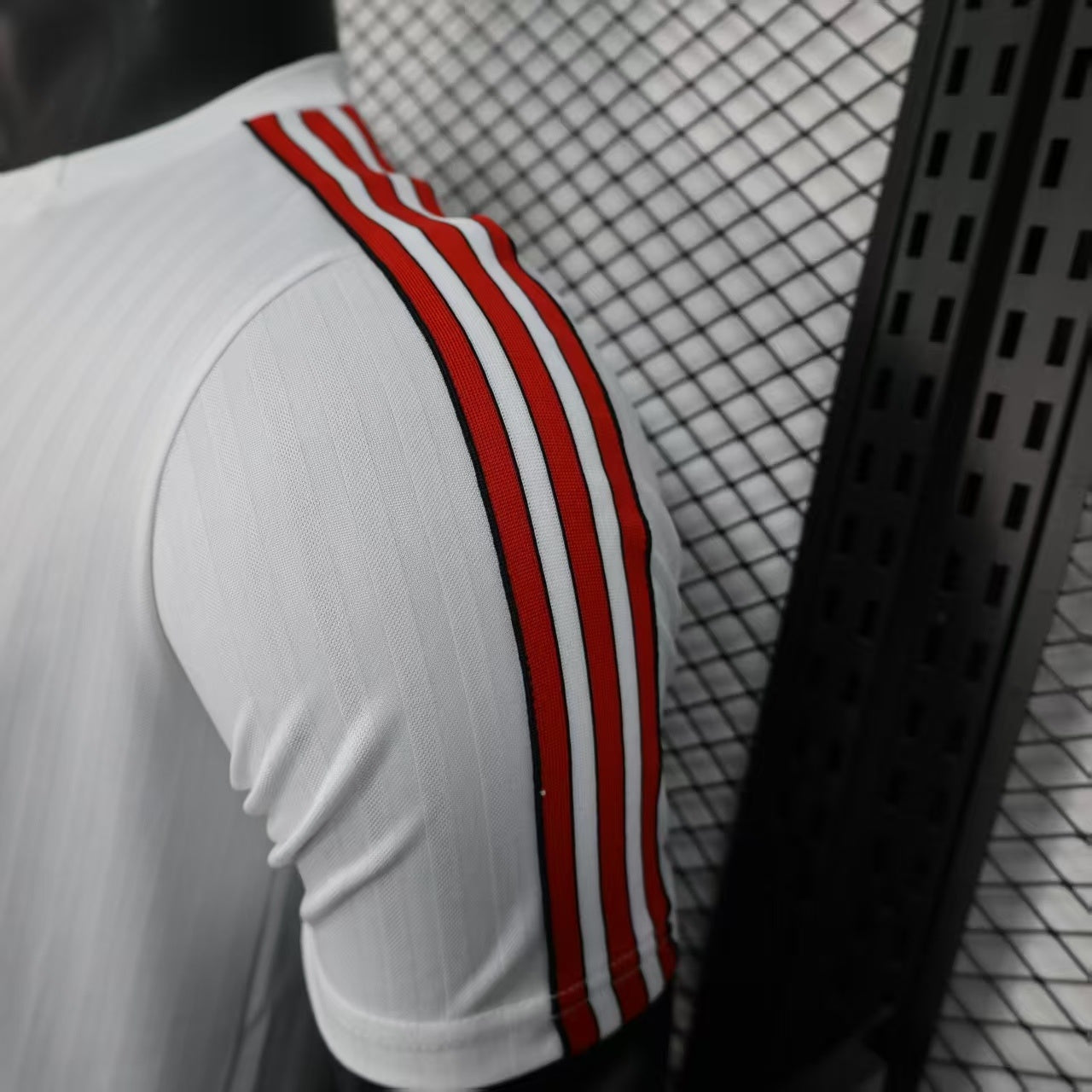 CAMISETA RIVER PLATE ICON 25/26 HOMBRE (VERSIÓN JUGADOR)