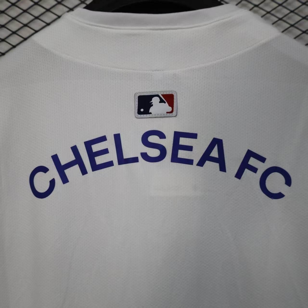 CAMISETA CHELSEA EDICIÓN MLB (VERSIÓN FAN) - ZonaCamisetas