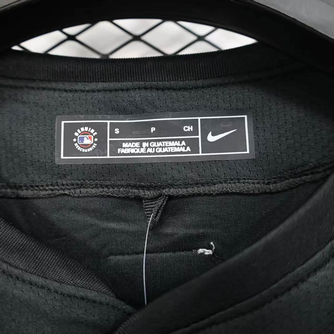 CAMISETA PSG II EDICIÓN MLB (VERSIÓN FAN) - ZonaCamisetas