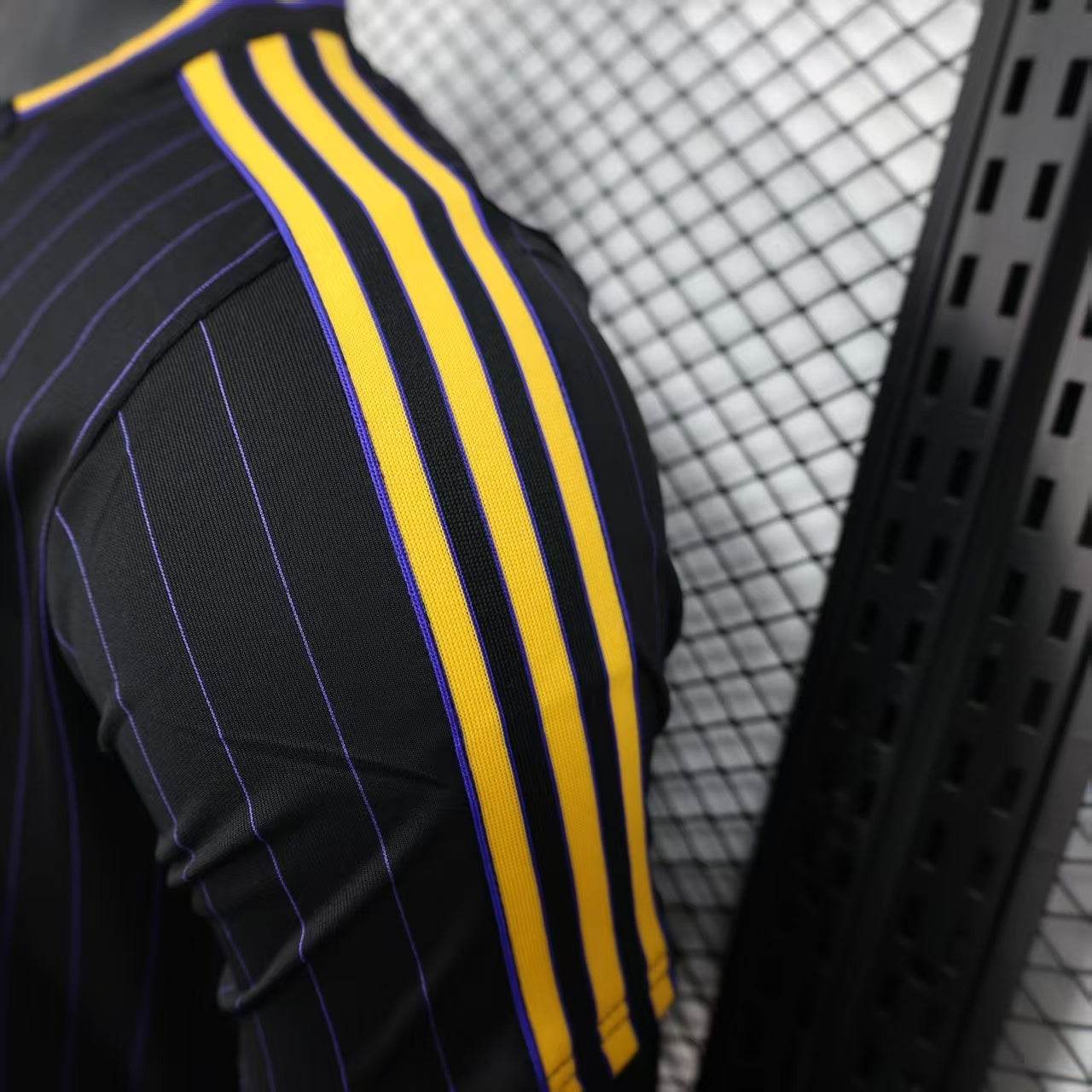 CAMISETA MANCHESTER UNITED ICON 25/26 HOMBRE (VERSIÓN JUGADOR) - ZonaCamisetas