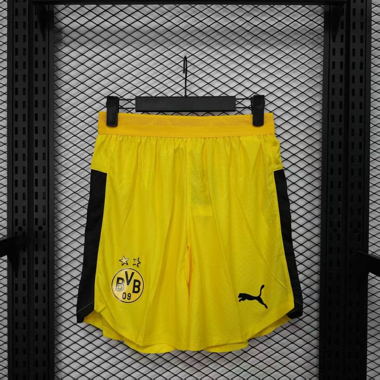 BORUSSIA DORTMUND SHORT I 25/26 - ZonaCamisetas