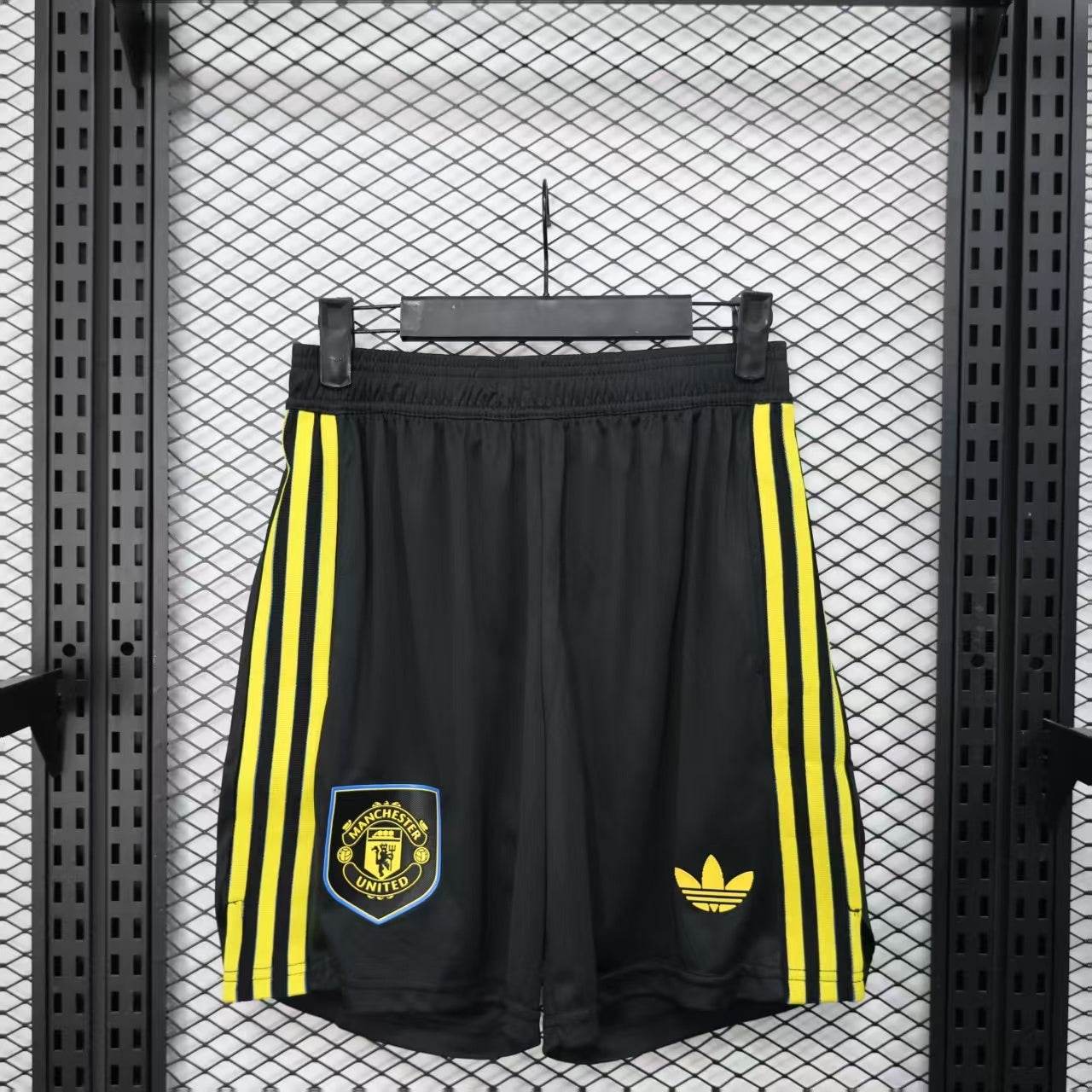 MANCHESTER UNITED SHORT Il 25/26 - ZonaCamisetas