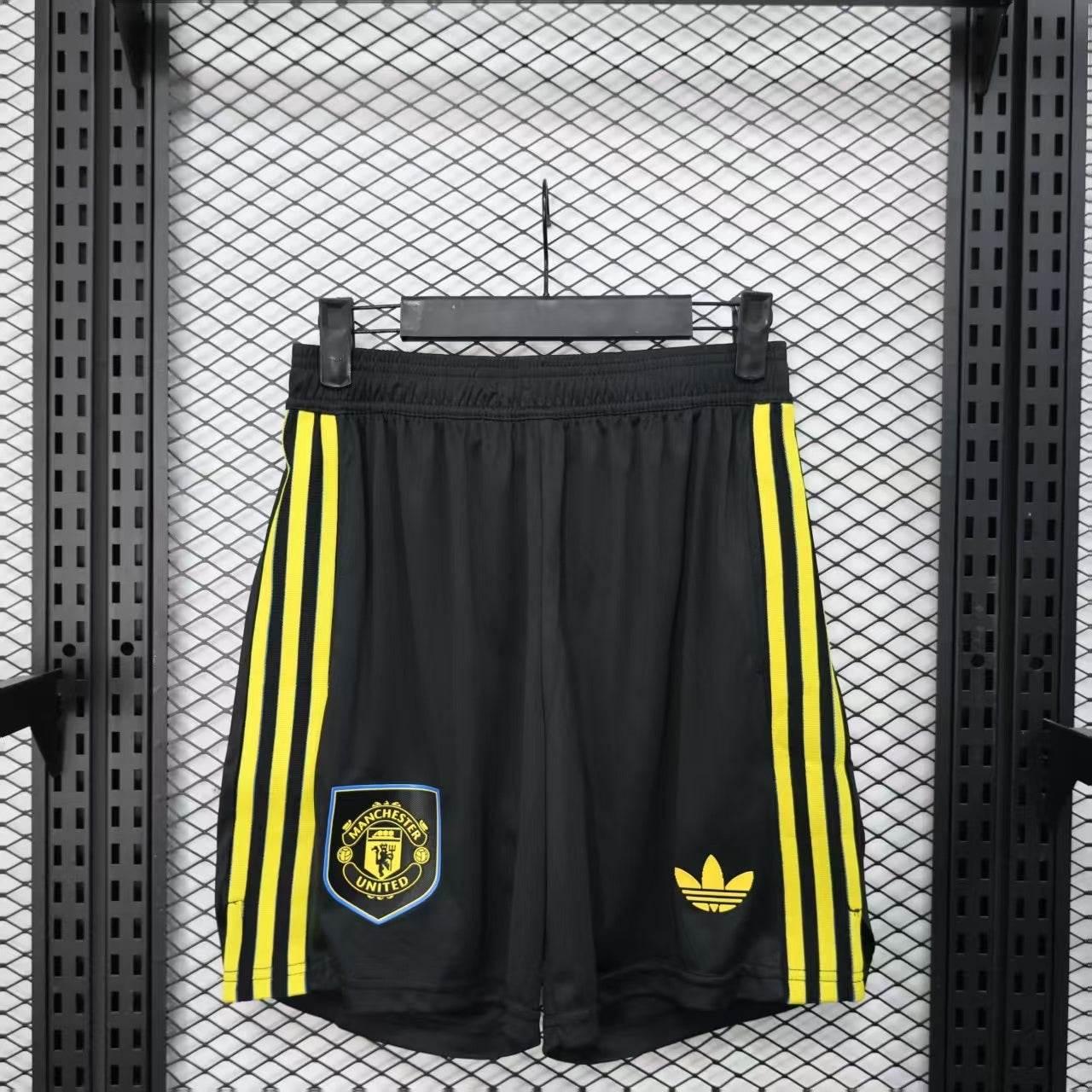 MANCHESTER UNITED SHORT Il 25/26 - ZonaCamisetas