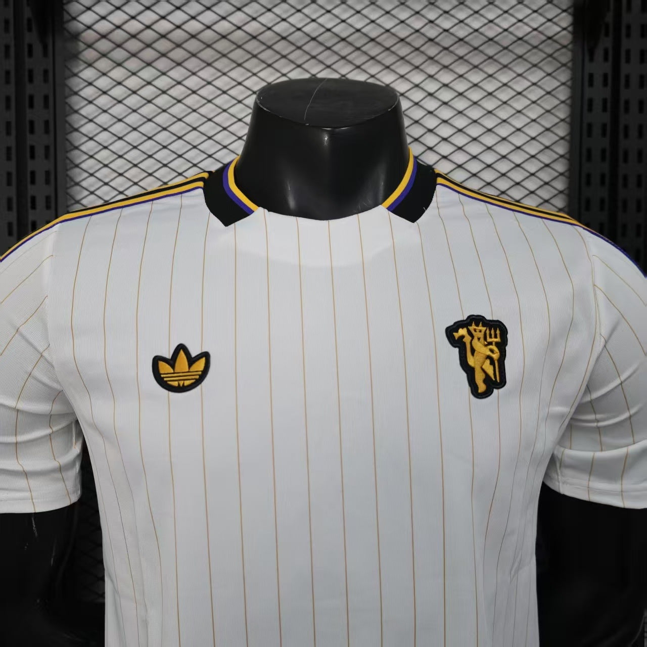 CAMISETA MANCHESTER UNITED ICON 25/26 HOMBRE (VERSIÓN JUGADOR)