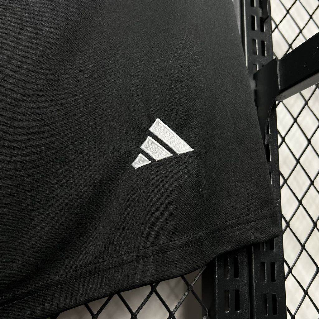 JUVENTUS SHORT I 24/25 - ZonaCamisetas