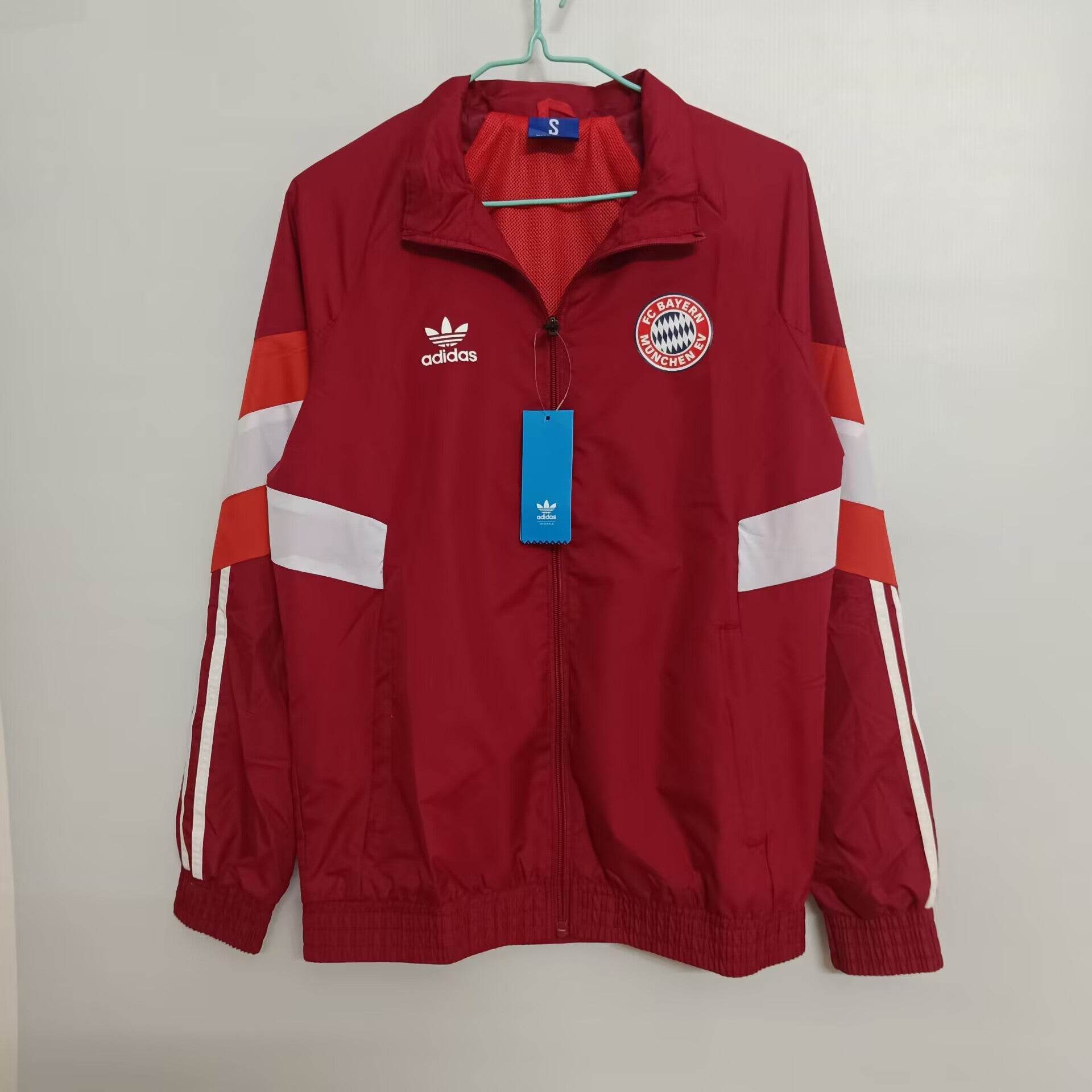 CORTAVIENTO BAYERN DE MUNICH Il 24/25 - ZonaCamisetas