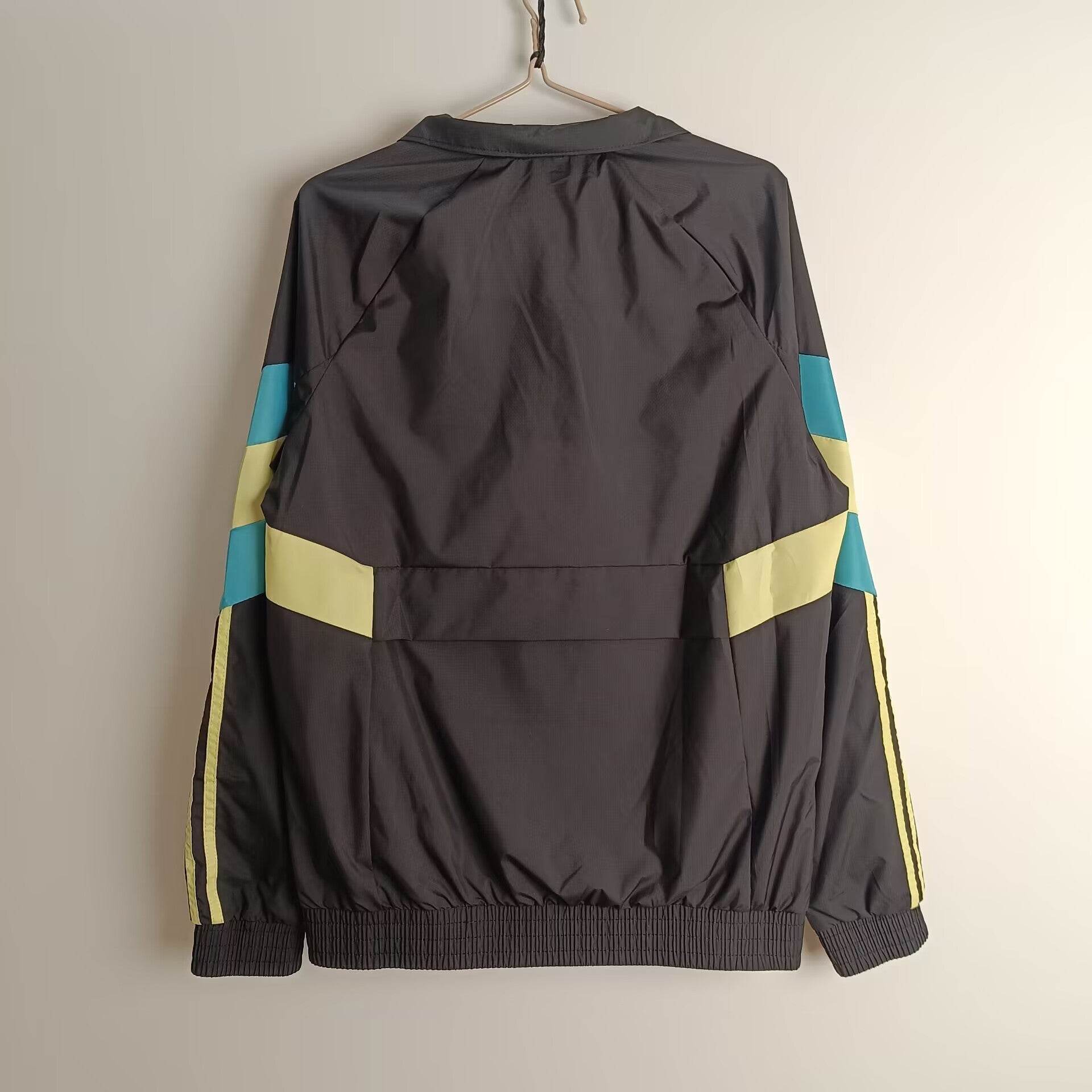 CORTAVIENTO JAMAICA l 24/25 - ZonaCamisetas