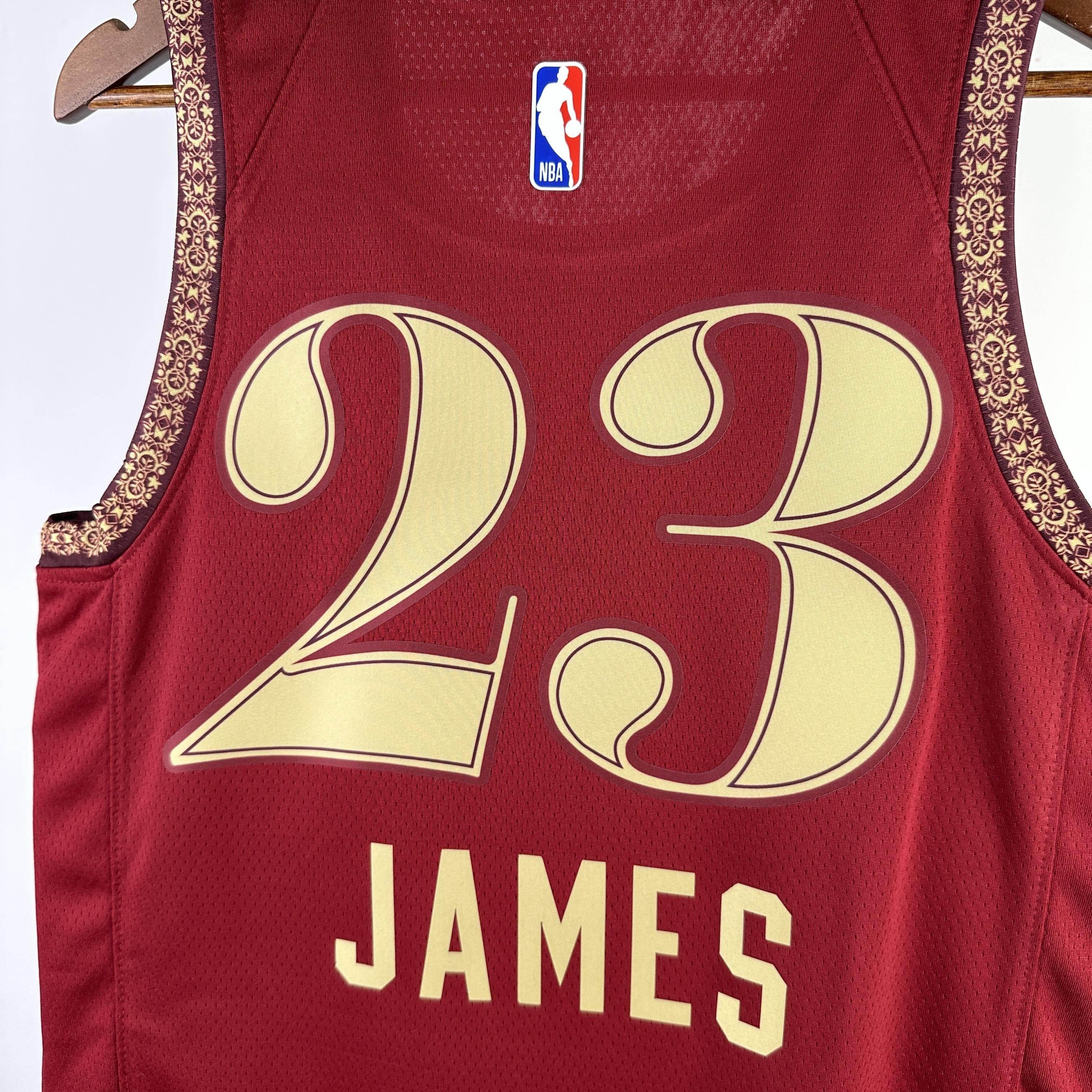CAMISETA CAVALIERS SEASON 24 HOMBRE EDICIÓN JAMES (NBA) - ZonaCamisetas