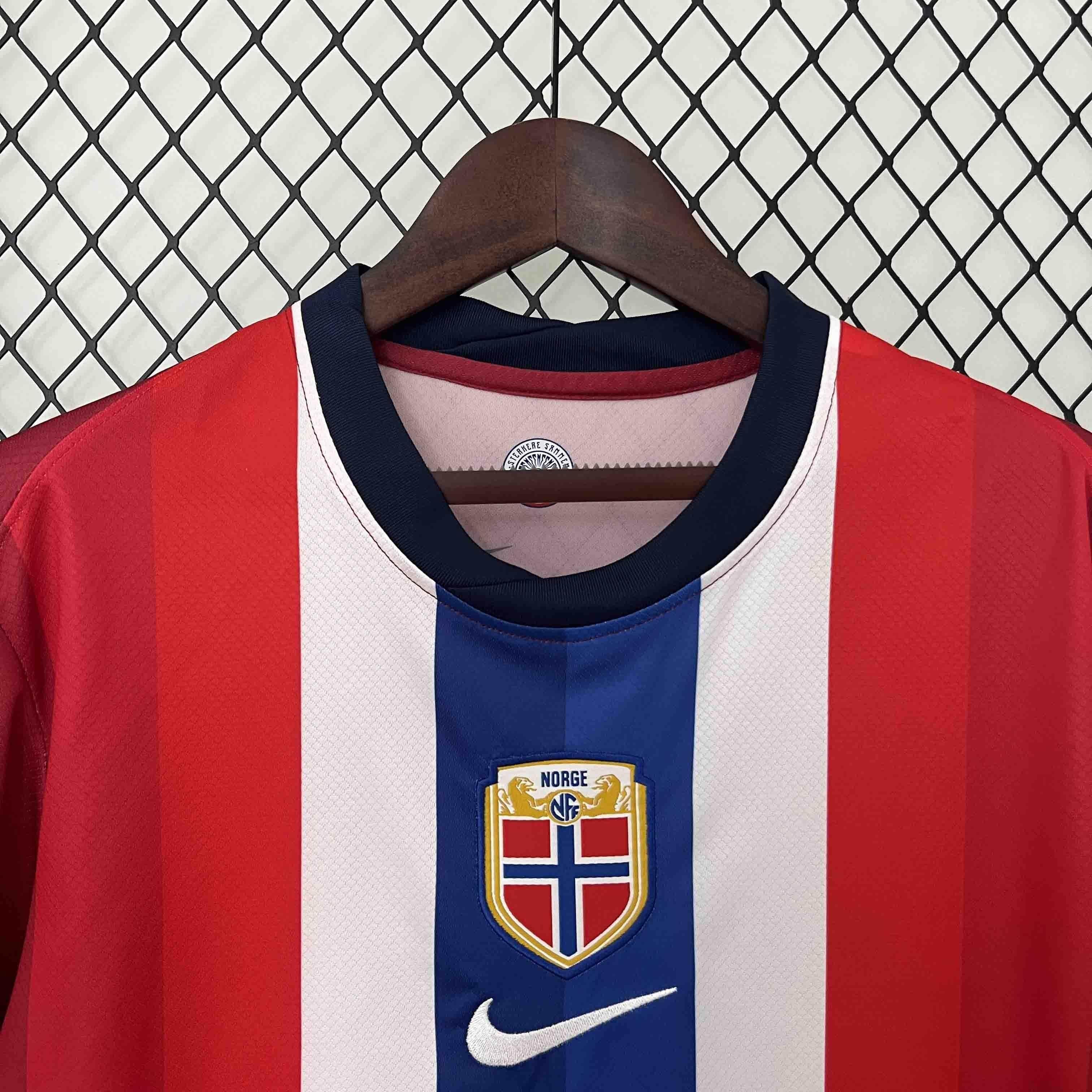 CAMISETA NORWAY 2024 HOMBRE (VERSIÓN FAN) - ZonaCamisetas
