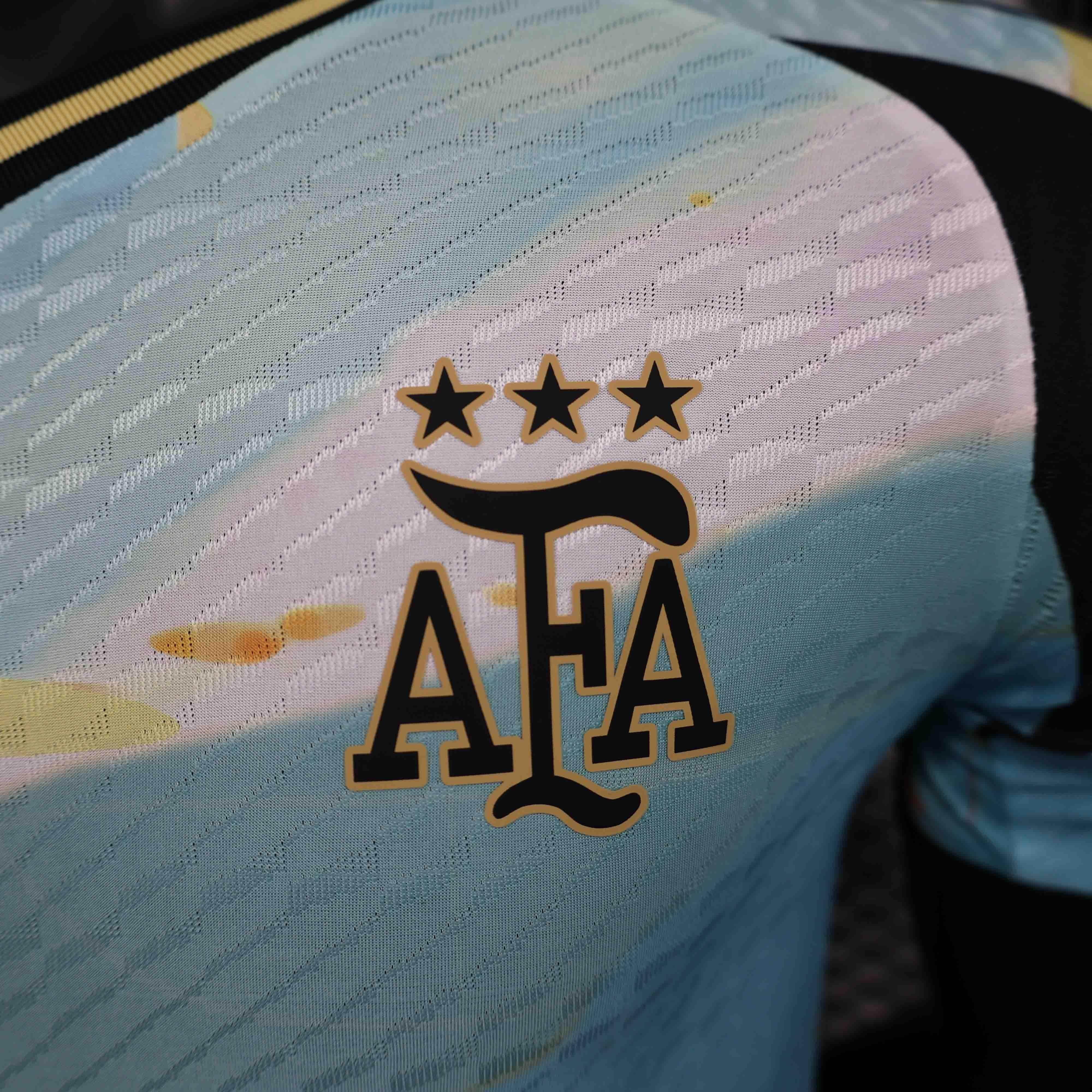 CAMISETA ARGENTINA EDICIÓN ESPECIAL Il 24/25 HOMBRE (VERSIÓN JUGADOR) - ZonaCamisetas