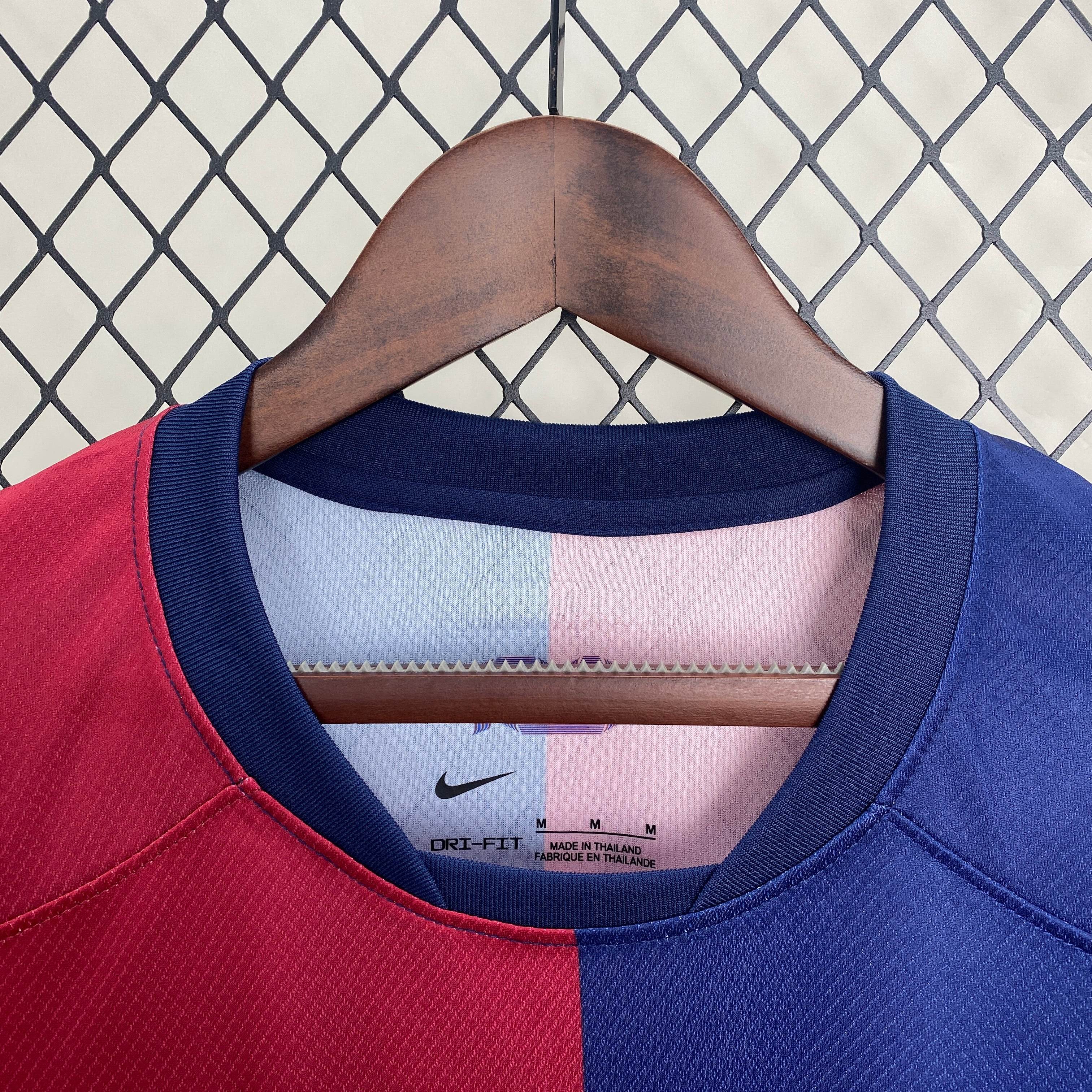 CAMISETA BARCELONA I 24/25 HOMBRE (VERSIÓN FAN) - ZonaCamisetas