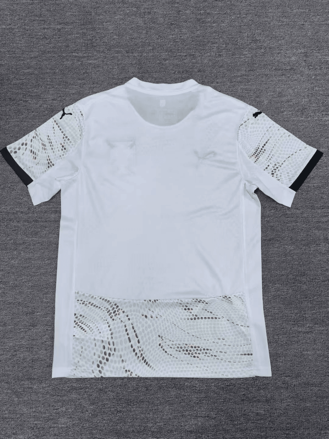 CAMISETA PORTUGAL ll 2025 HOMBRE (VERSIÓN FAN) - ZonaCamisetas