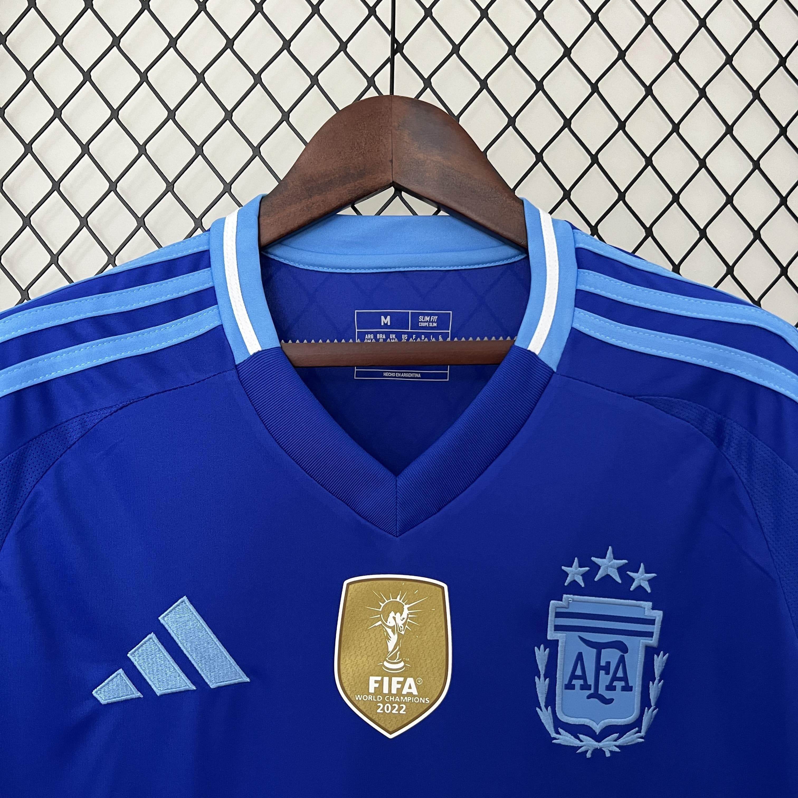 CAMISETA ARGENTINA Il 2024 HOMBRE (VERSIÓN FAN) - ZonaCamisetas