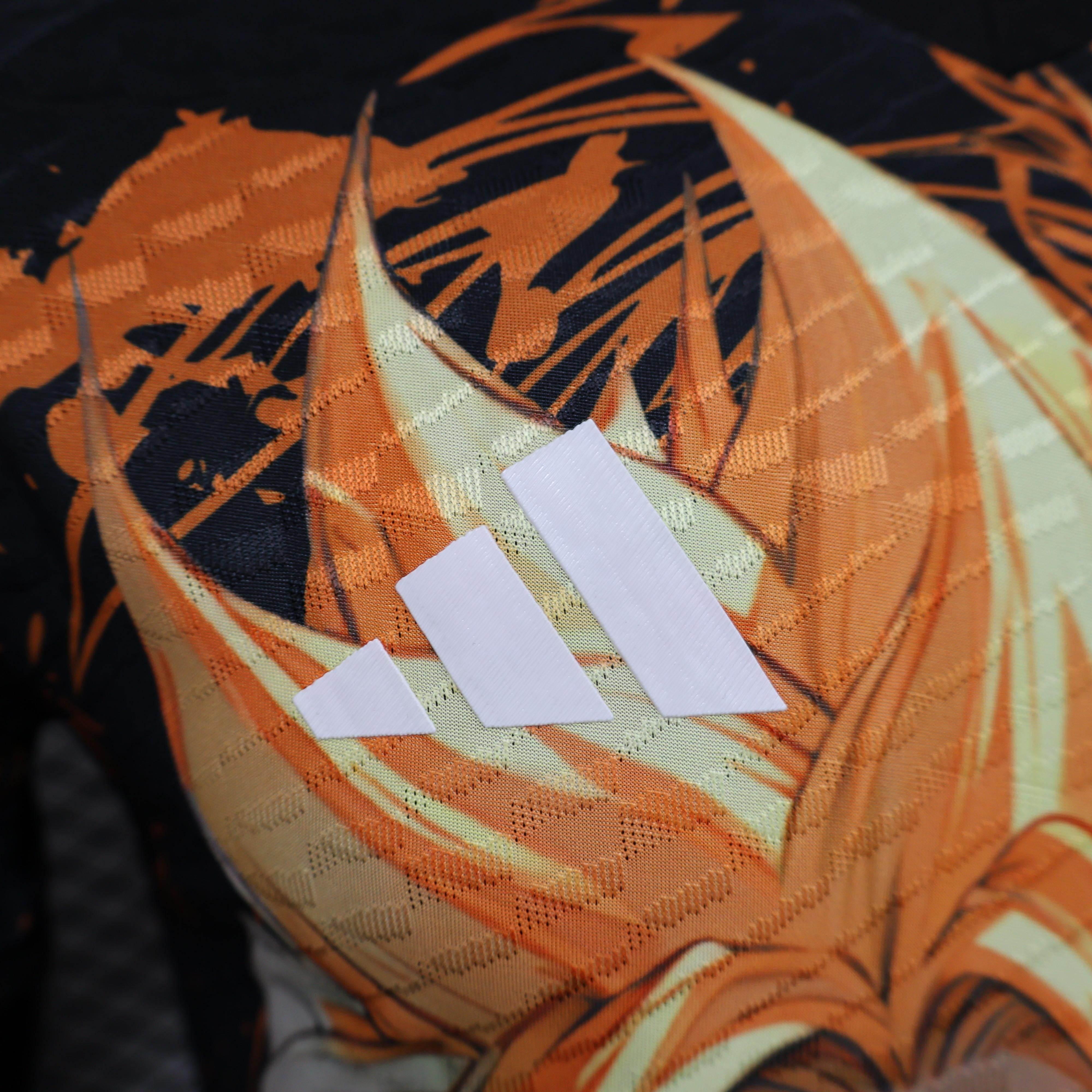 CAMISETA JAPÓN ESPECIAL GOKU lI 24/25 HOMBRE (VERSIÓN JUGADOR) - ZonaCamisetas