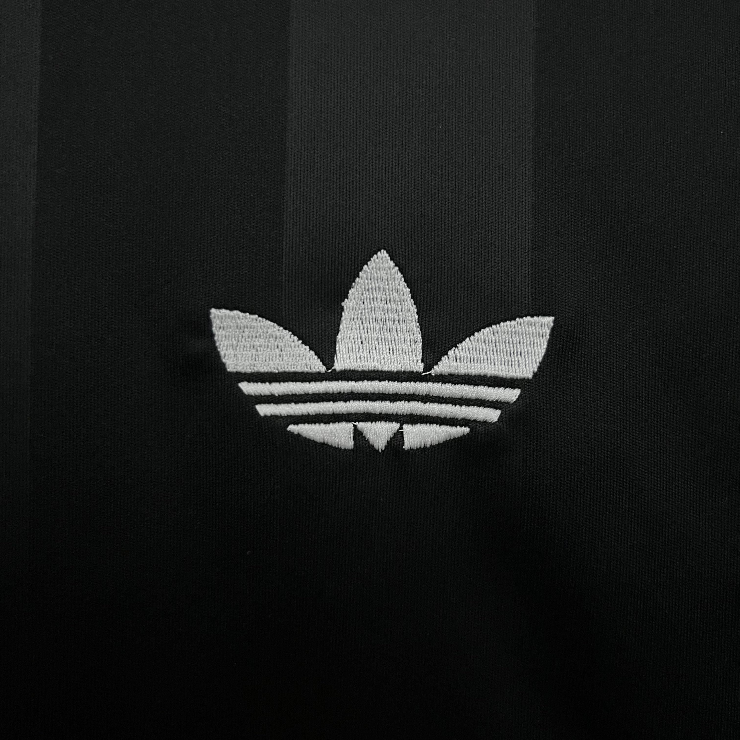 CAMISETA REAL MADRID PORTERO I 25/26 HOMBRE (VERSIÓN FAN) - ZonaCamisetas