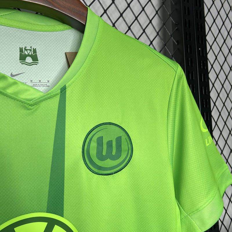 CAMISETA WOLFSBURG I 24/25 HOMBRE (VERSIÓN FAN) - ZonaCamisetas