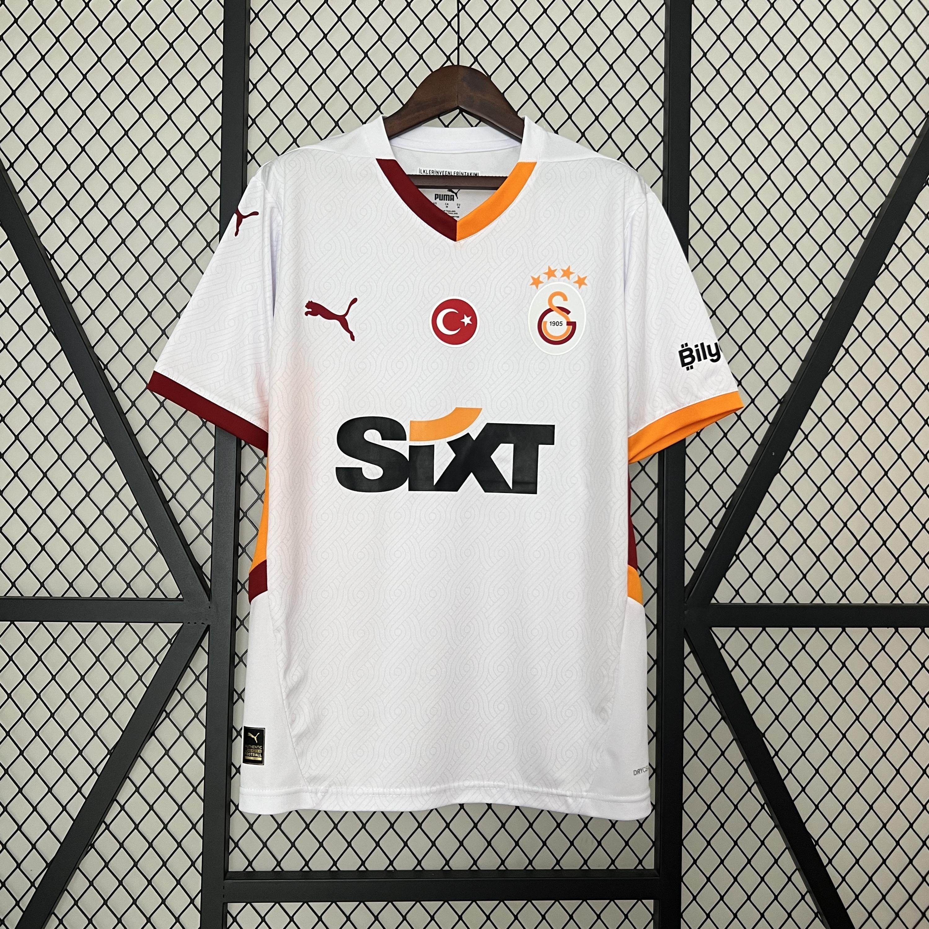 CAMISETA GALATASARAY Il 24/25 HOMBRE (VERSIÓN FAN) - ZonaCamisetas