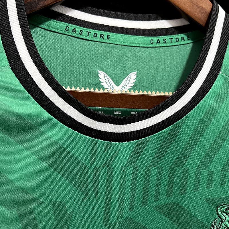 CAMISETA NEWCASTLE Il 23/24 HOMBRE (VERSIÓN FAN)