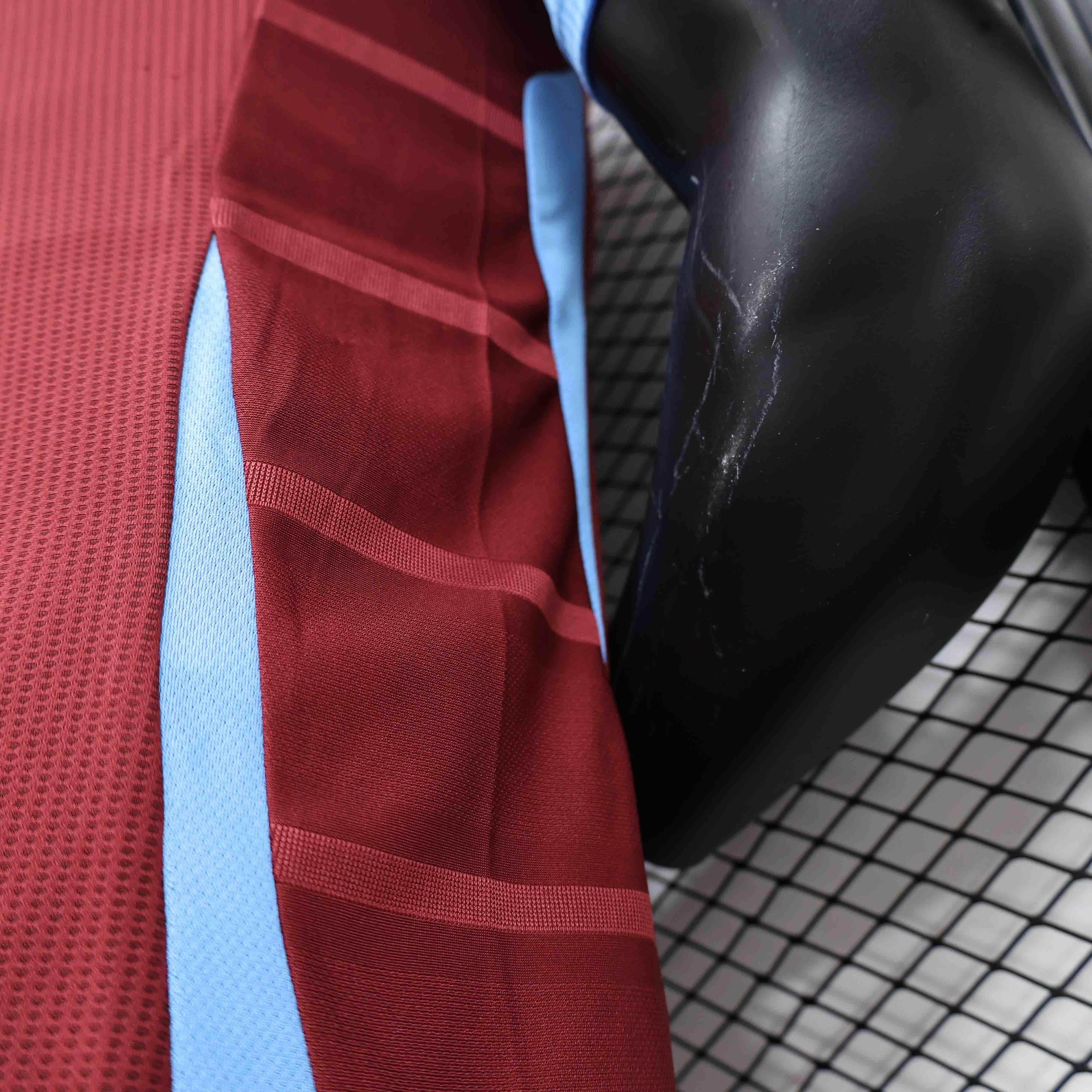 CAMISETA ASTON VILLA 24/25 HOMBRE (VERSIÓN JUGADOR) - ZonaCamisetas