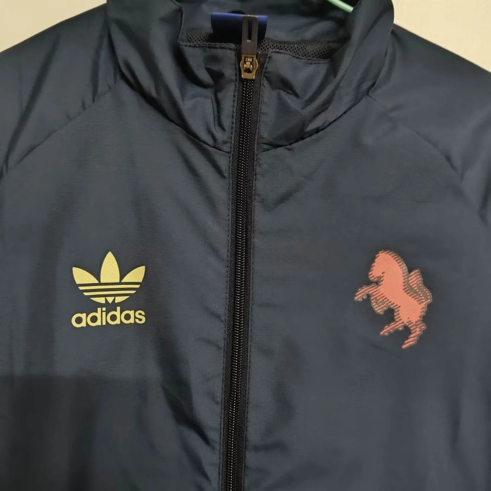 CORTAVIENTO JUVENTUS l 24/25 - ZonaCamisetas