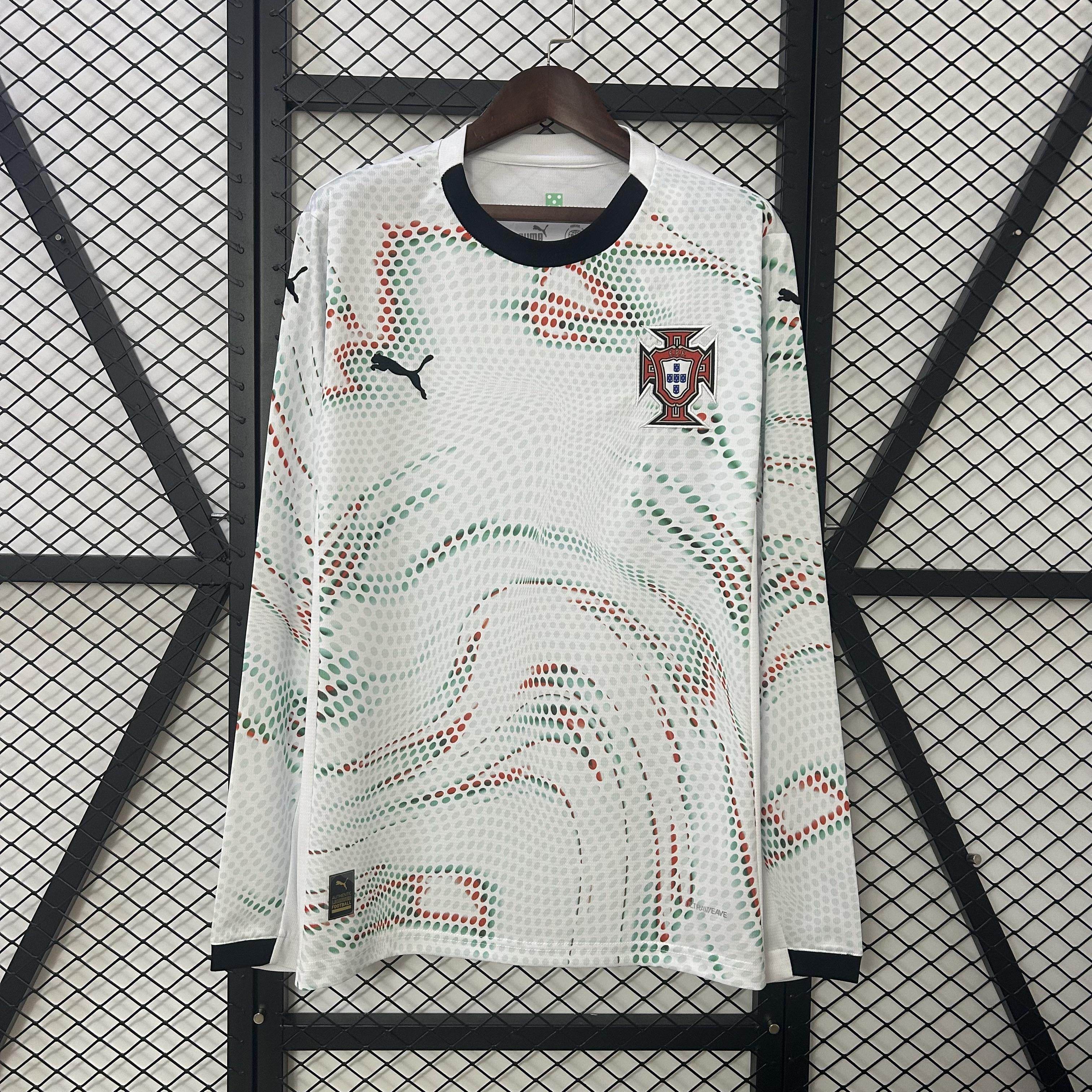 CAMISETA PORTUGAL ll 2025 HOMBRE (VERSIÓN FAN) MANGA LARGA - ZonaCamisetas
