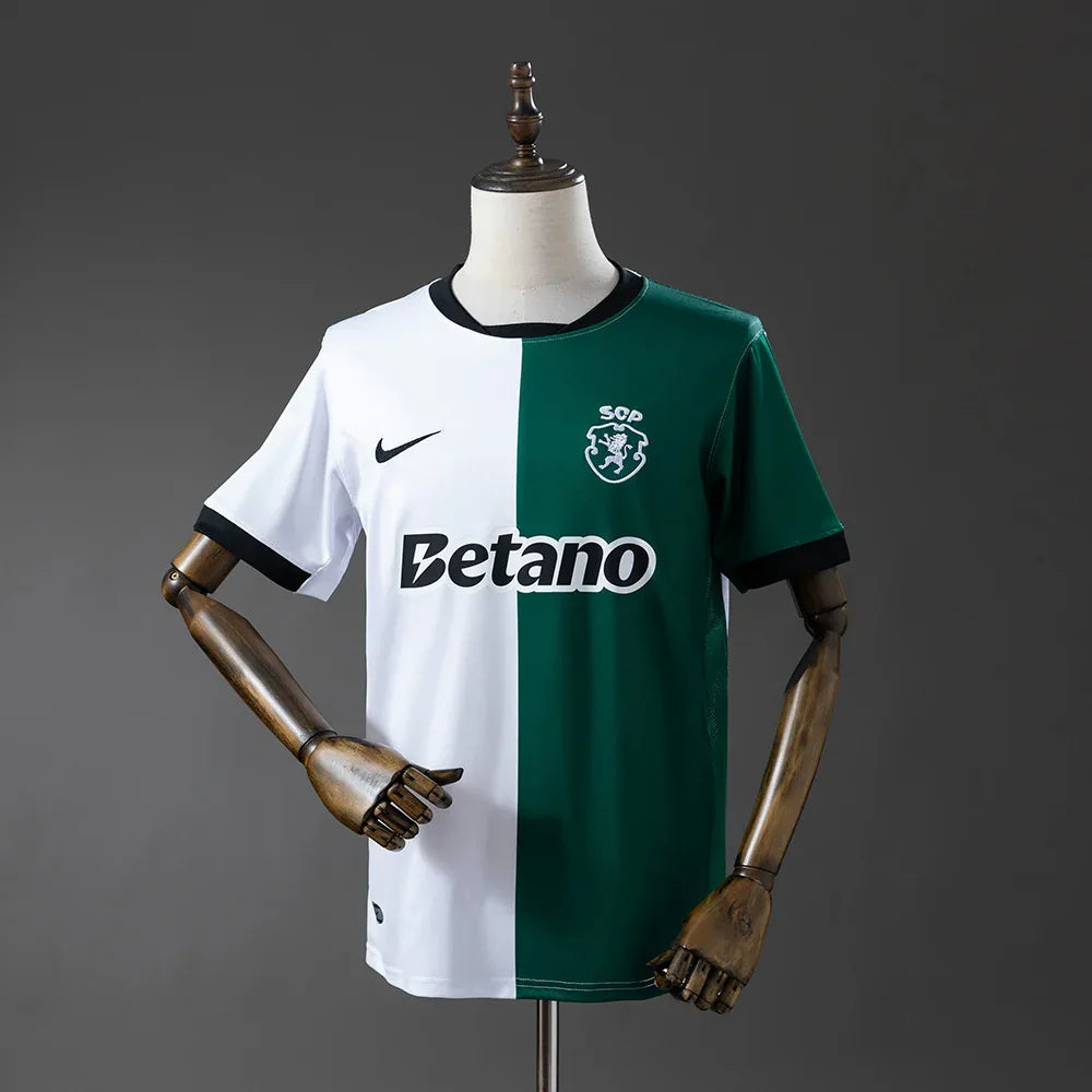 CAMISETA SPORTING LISBOA CONMEMORATIVA I 25/26 HOMBRE (VERSIÓN FAN) - ZonaCamisetas