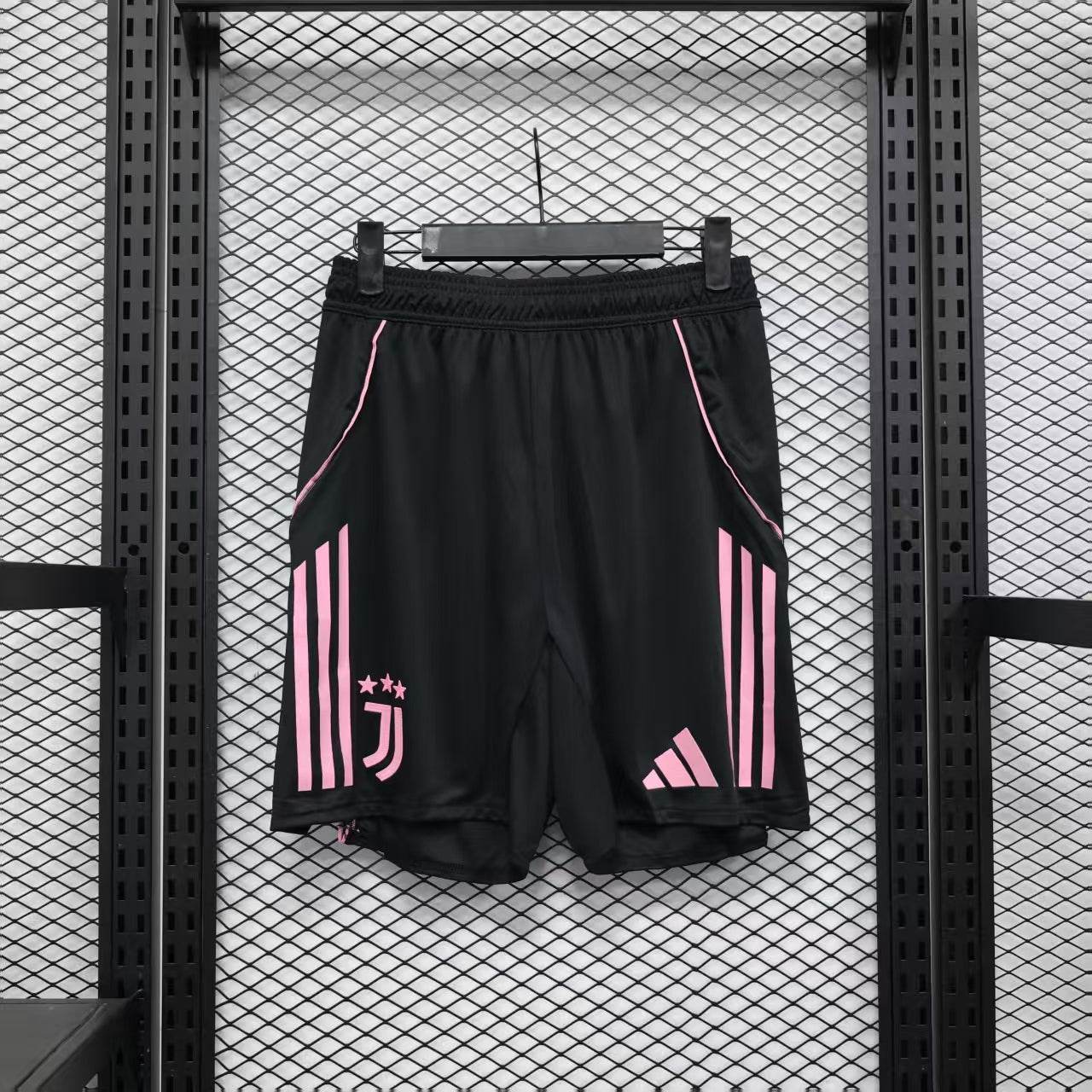 JUVENTUS SHORT I 25/26 - ZonaCamisetas