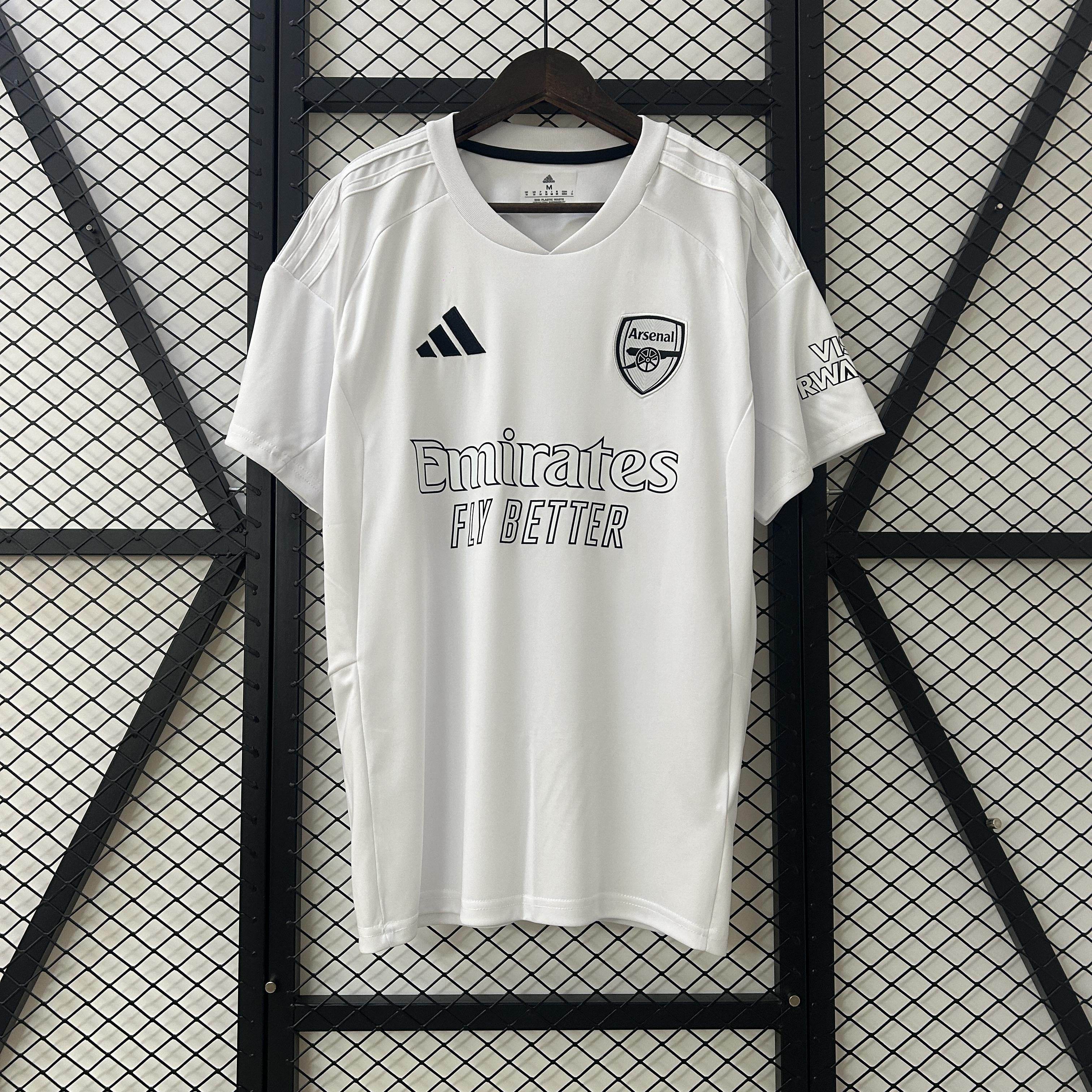CAMISETA ARSENAL ESPECIAL I 25/26 HOMBRE (VERSIÓN FAN) - ZonaCamisetas