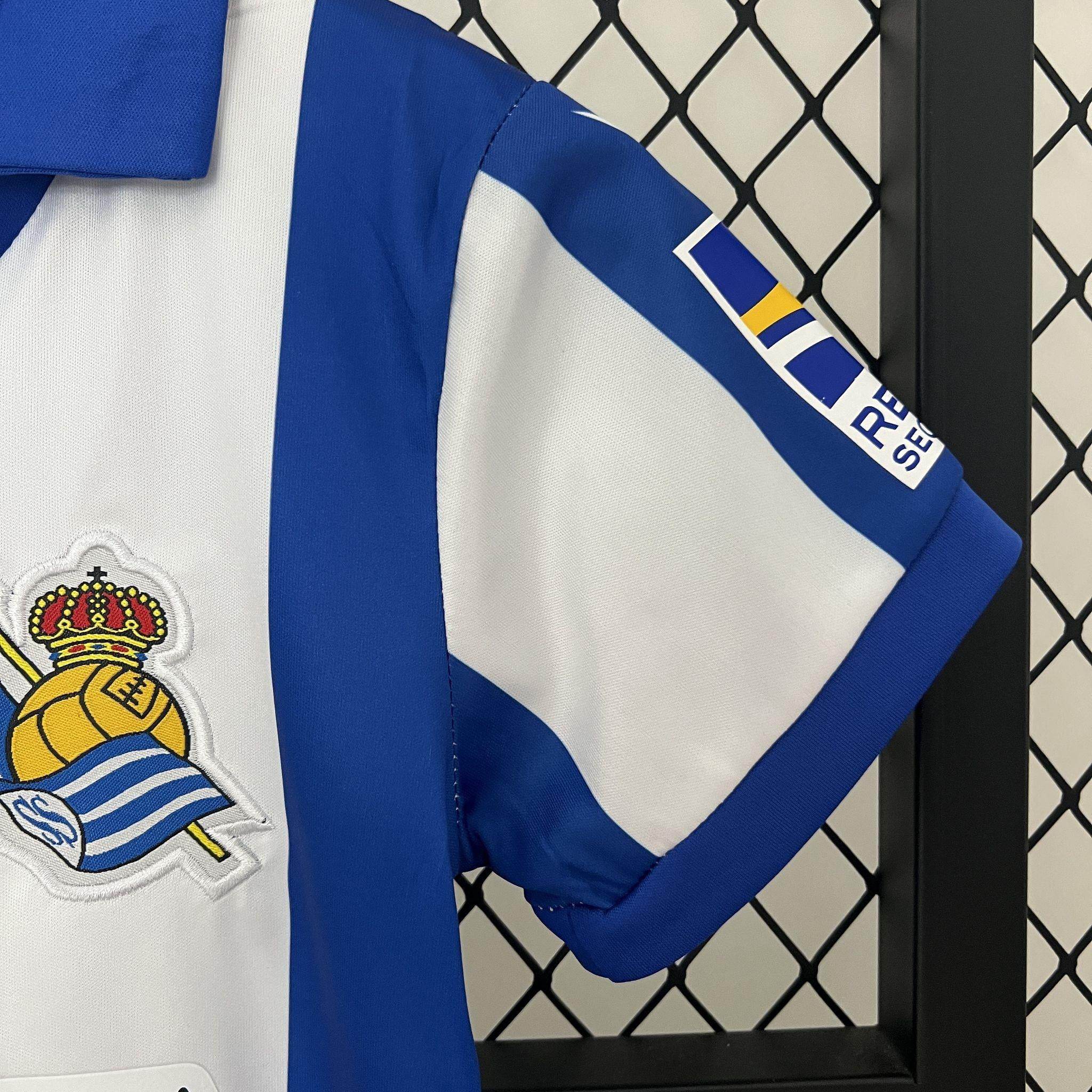 CAMISETA REAL SOCIEDAD I 24/25 CONJUNTO INFANTIL - ZonaCamisetas
