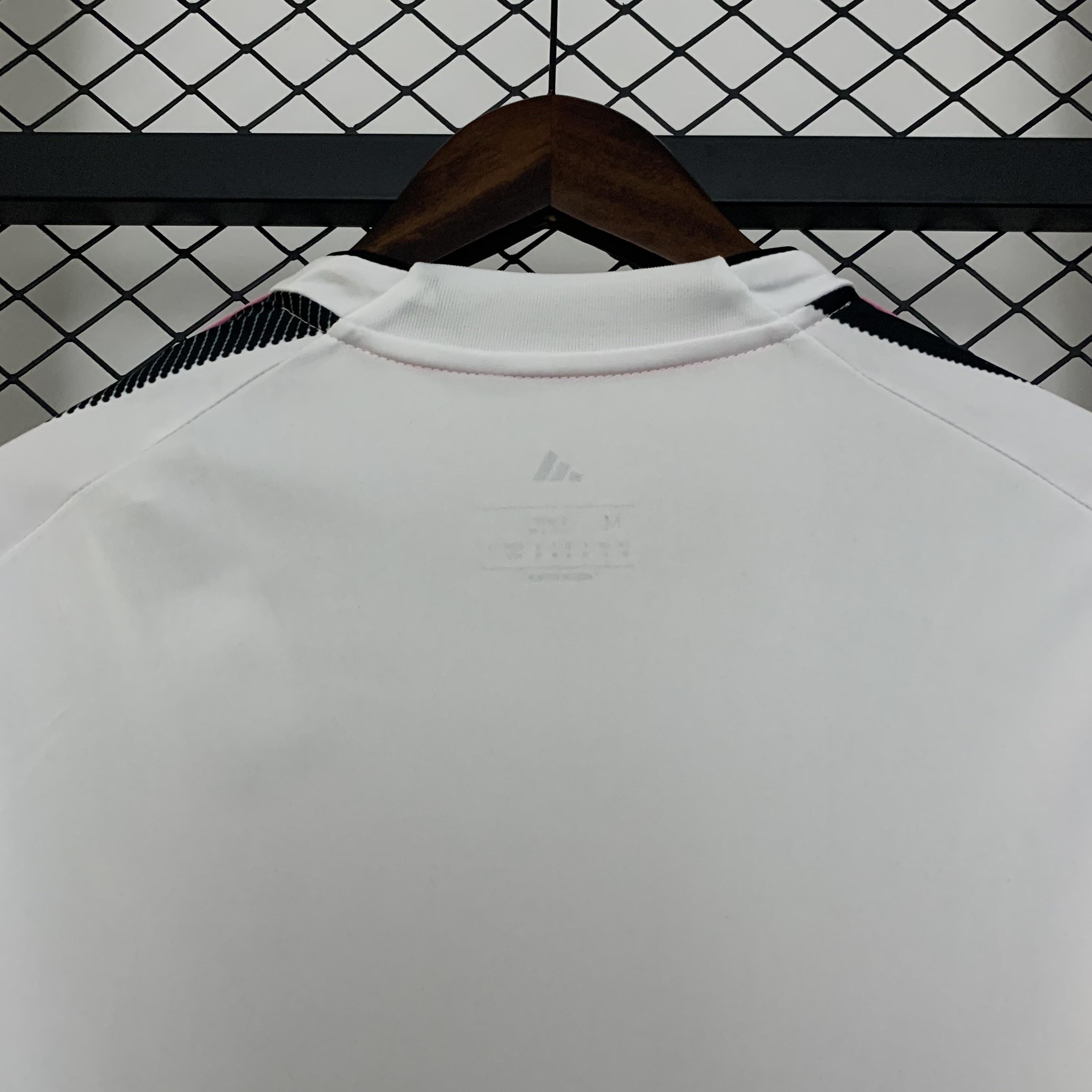 CAMISETA JUVENTUS I 25/26 HOMBRE (VERSIÓN FAN)