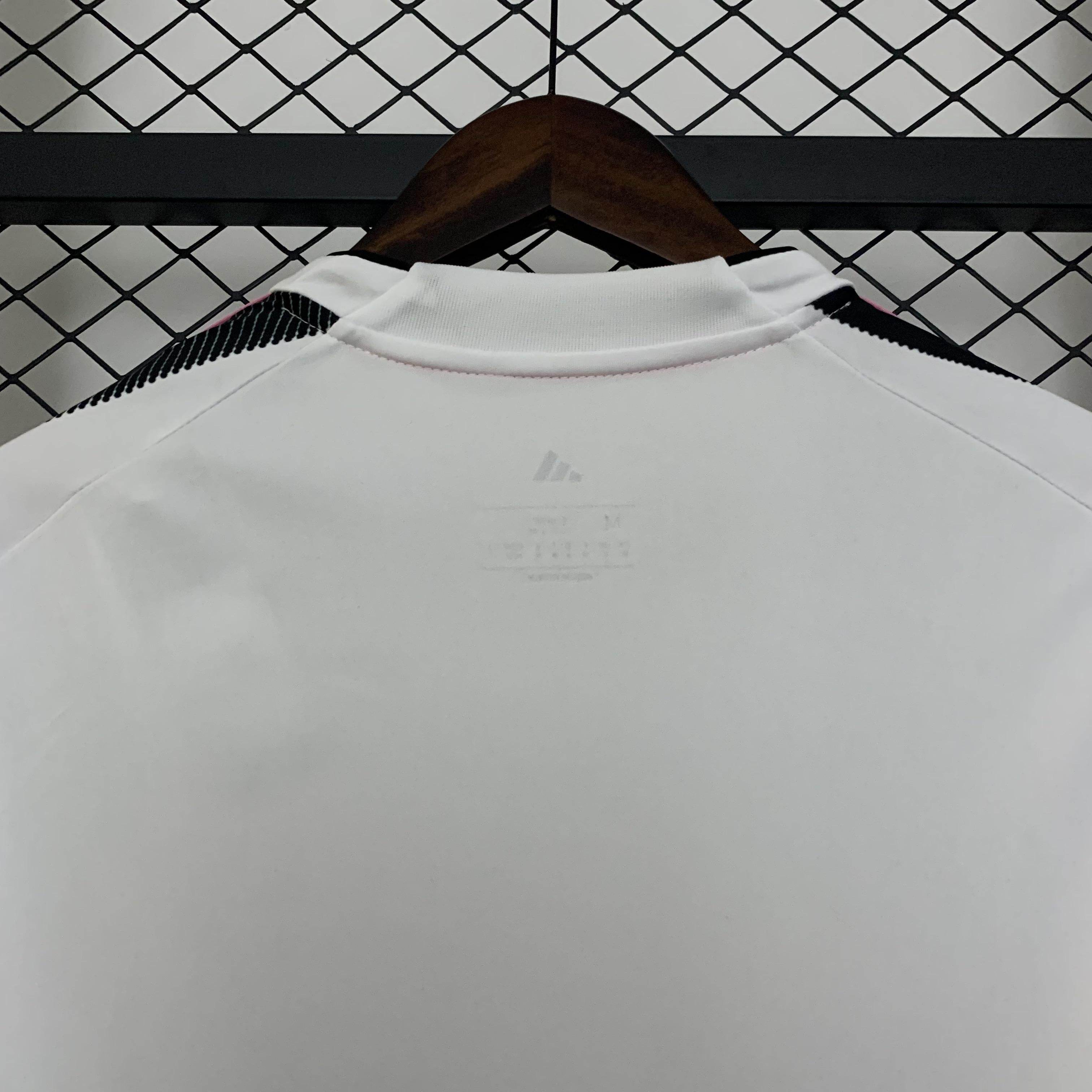 CAMISETA JUVENTUS I 25/26 HOMBRE (VERSIÓN FAN) - ZonaCamisetas