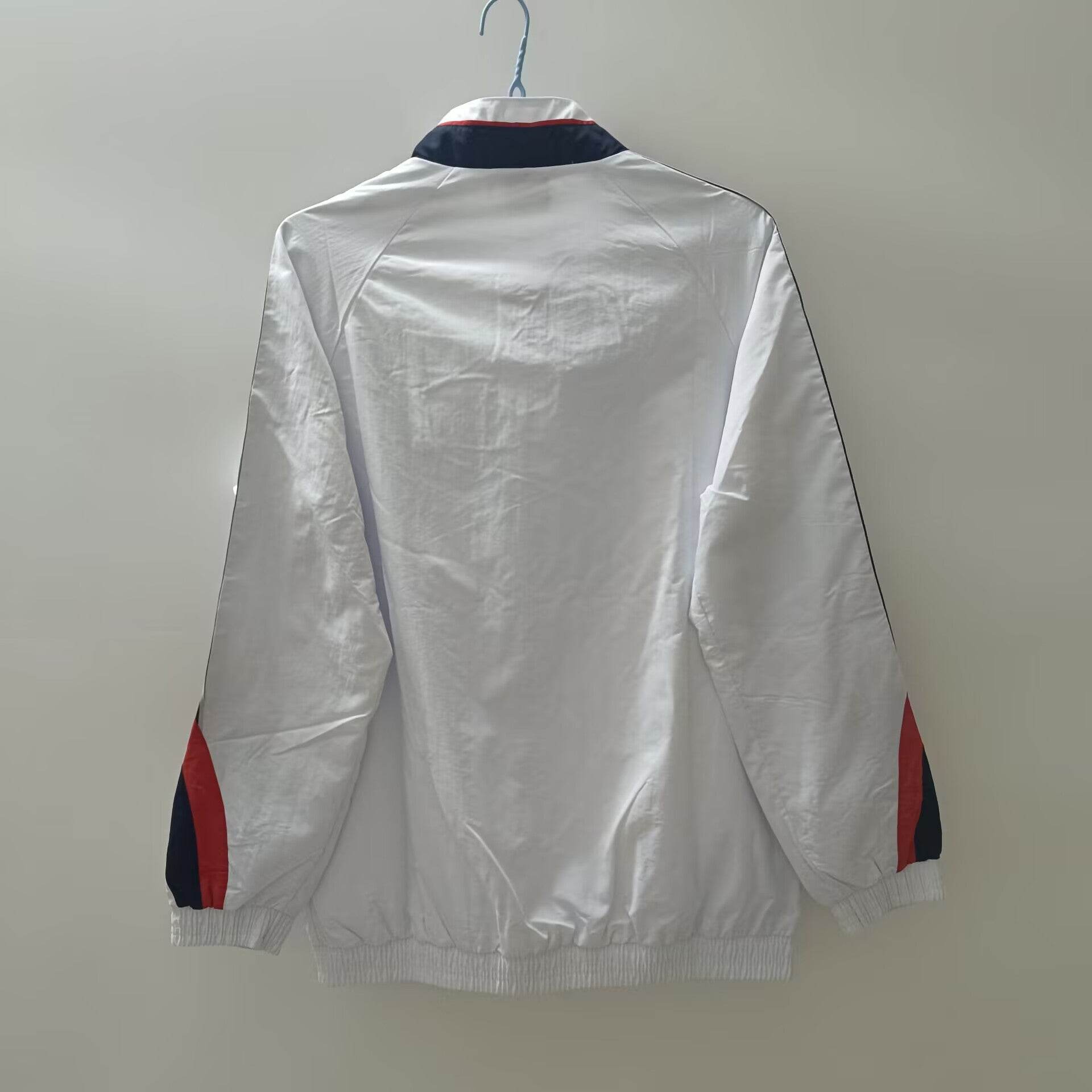 CORTAVIENTO INGLATERRA ll 24/25 - ZonaCamisetas