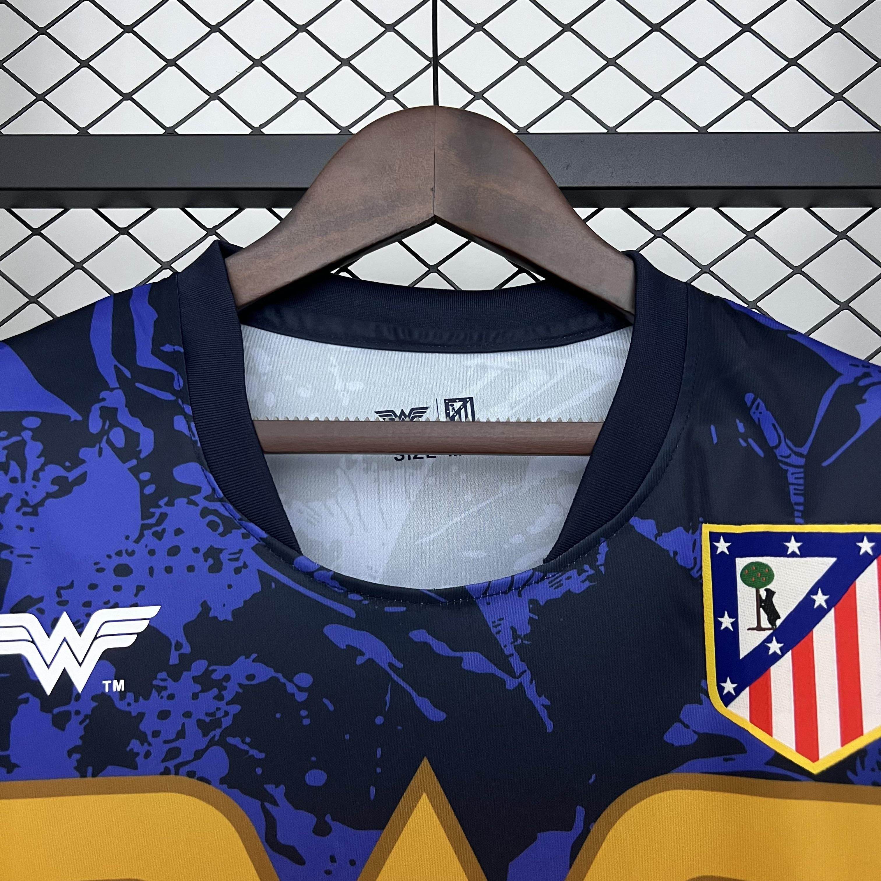 CAMISETA ATLÉTICO DE MADRID I 25/26 HOMBRE (VERSIÓN FAN) - ZonaCamisetas