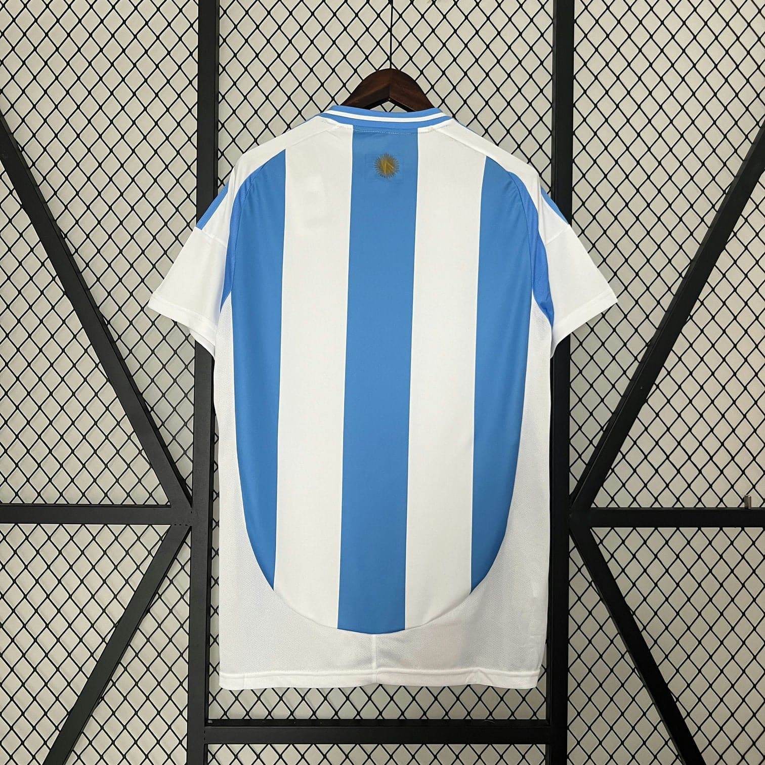 CAMISETA ARGENTINA I COPA AMÉRICA 2024 HOMBRE (VERSIÓN FAN) - ZonaCamisetas