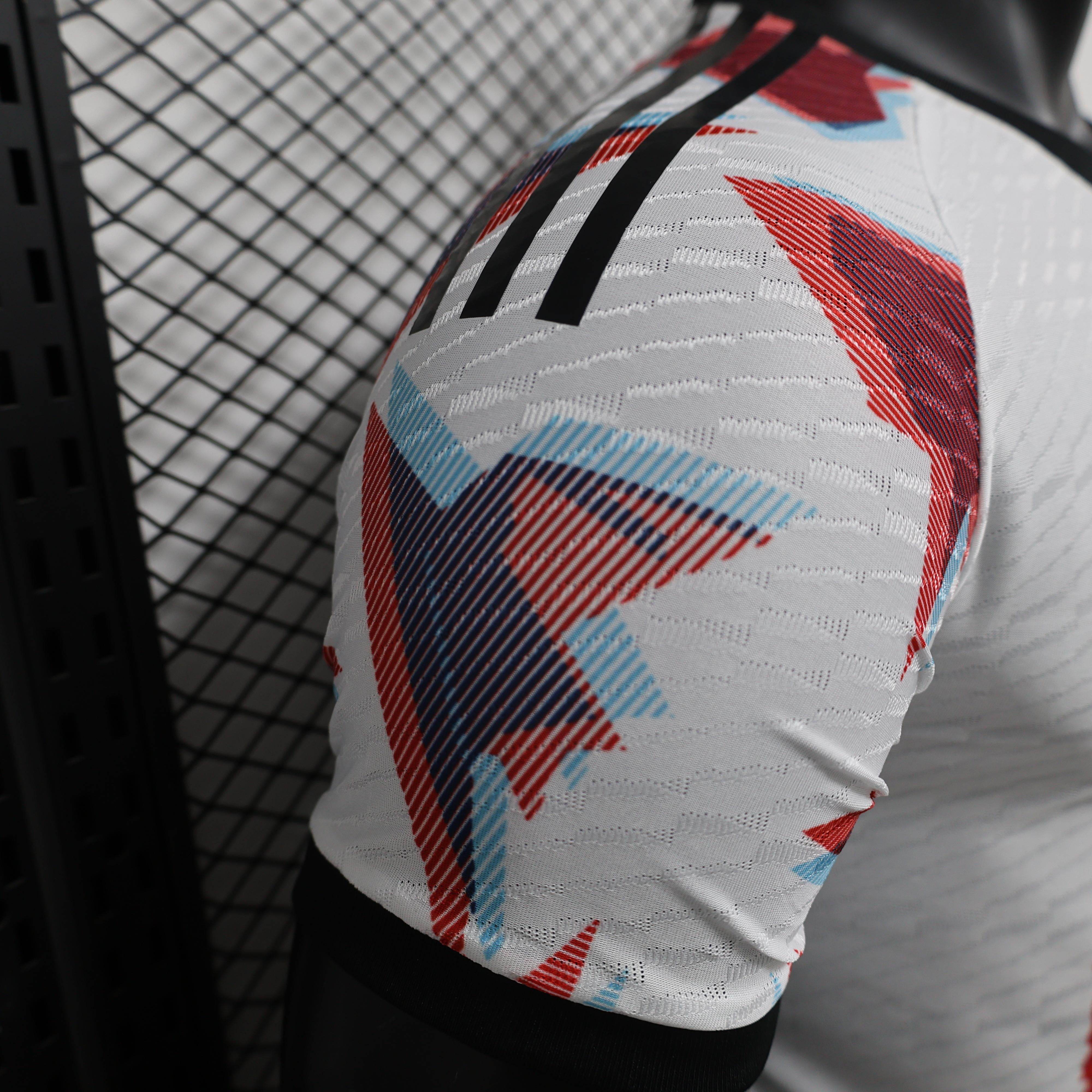 CAMISETA JAPÓN EDICIÓN GOKU I 24/25 HOMBRE (VERSIÓN JUGADOR) - ZonaCamisetas