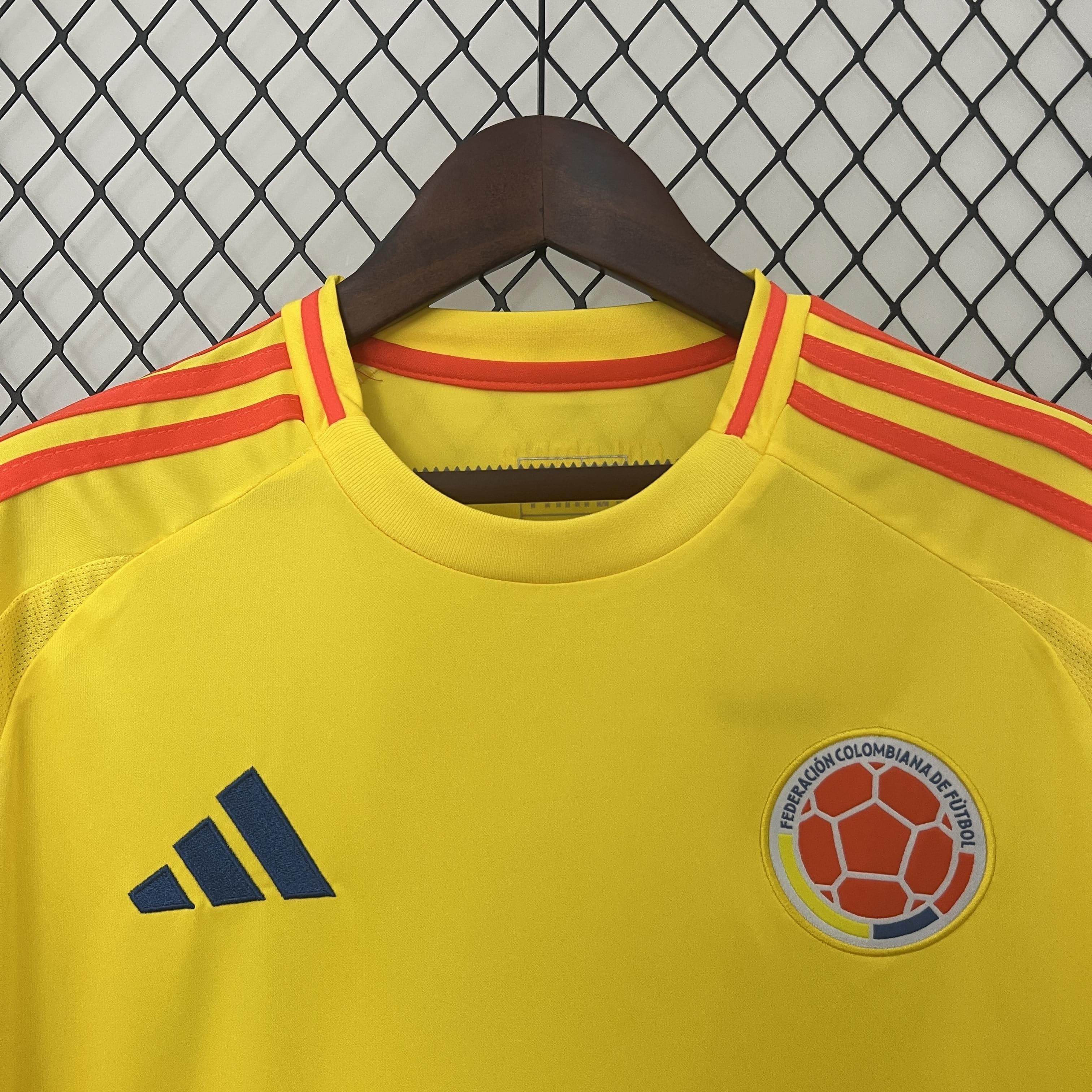 CAMISETA COLOMBIA I 2024 HOMBRE (VERSIÓN FAN) - ZonaCamisetas
