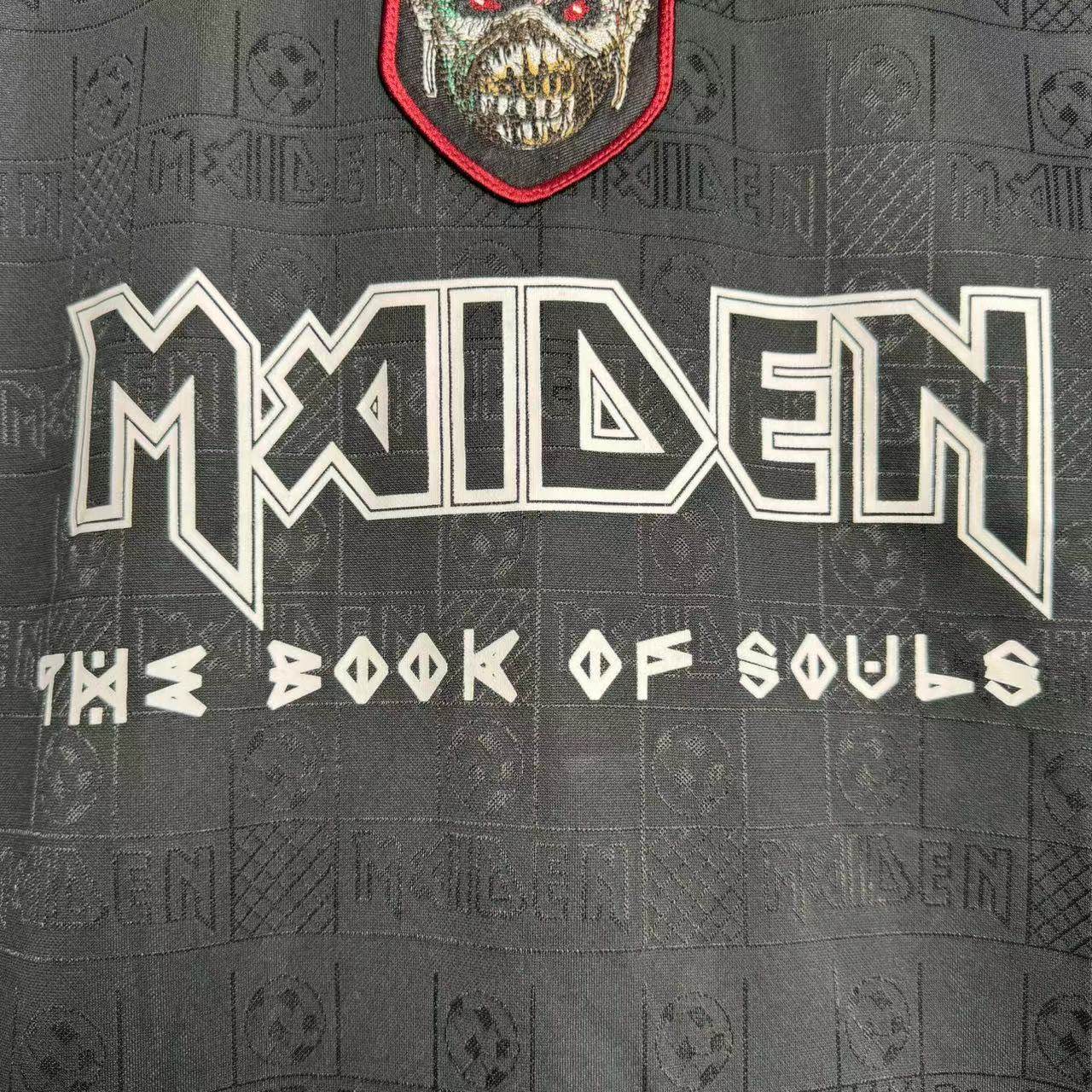 CAMISETA WEST HAM IRON MAIDEN 2016 HOMBRE (RETRO) - ZonaCamisetas