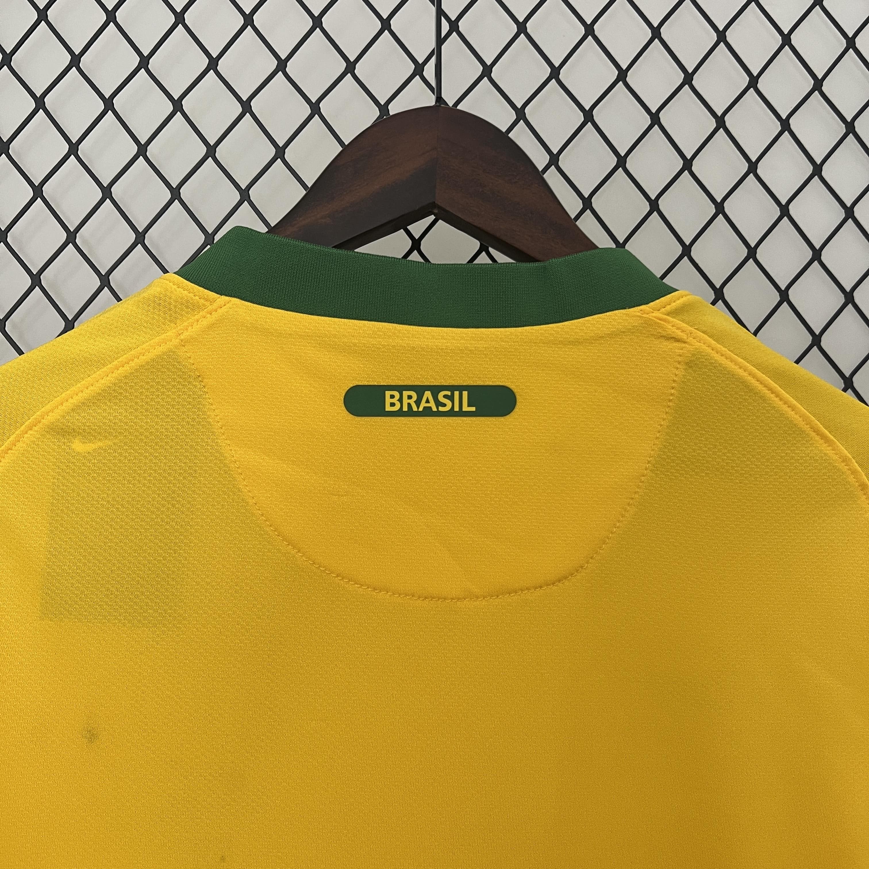 CAMISETA BRASIL I 2010 HOMBRE (RETRO)