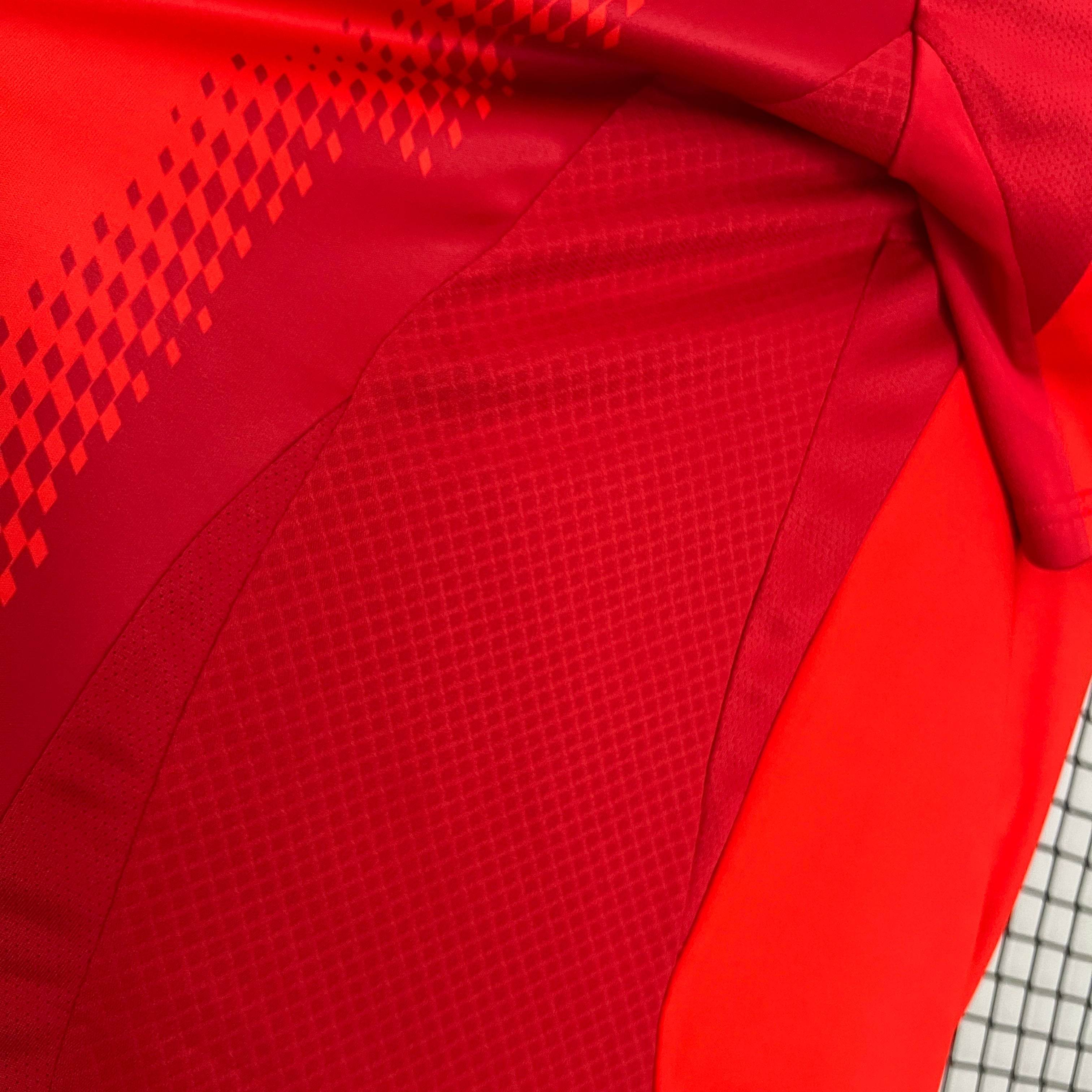CAMISETA BAYERN MUNICH I 24/25 HOMBRE (VERSIÓN FAN) - ZonaCamisetas
