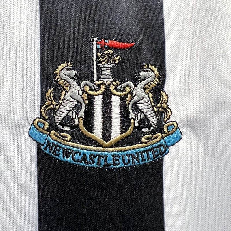 CAMISETA NEWCASTLE l 23/24 HOMBRE (VERSIÓN FAN) - ZonaCamisetas