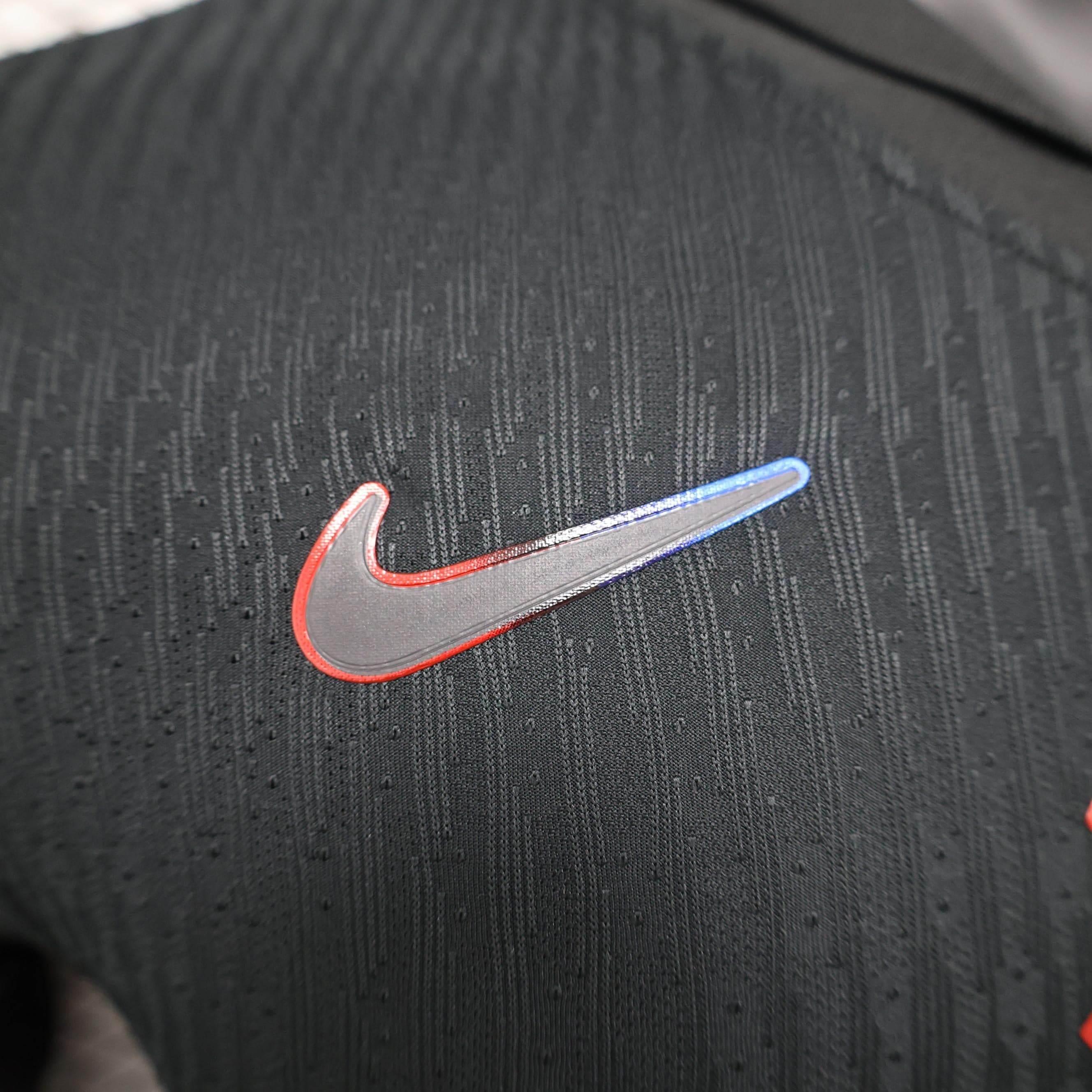 CAMISETA BARCELONA Il 24/25 HOMBRE (VERSIÓN JUGADOR) - ZonaCamisetas