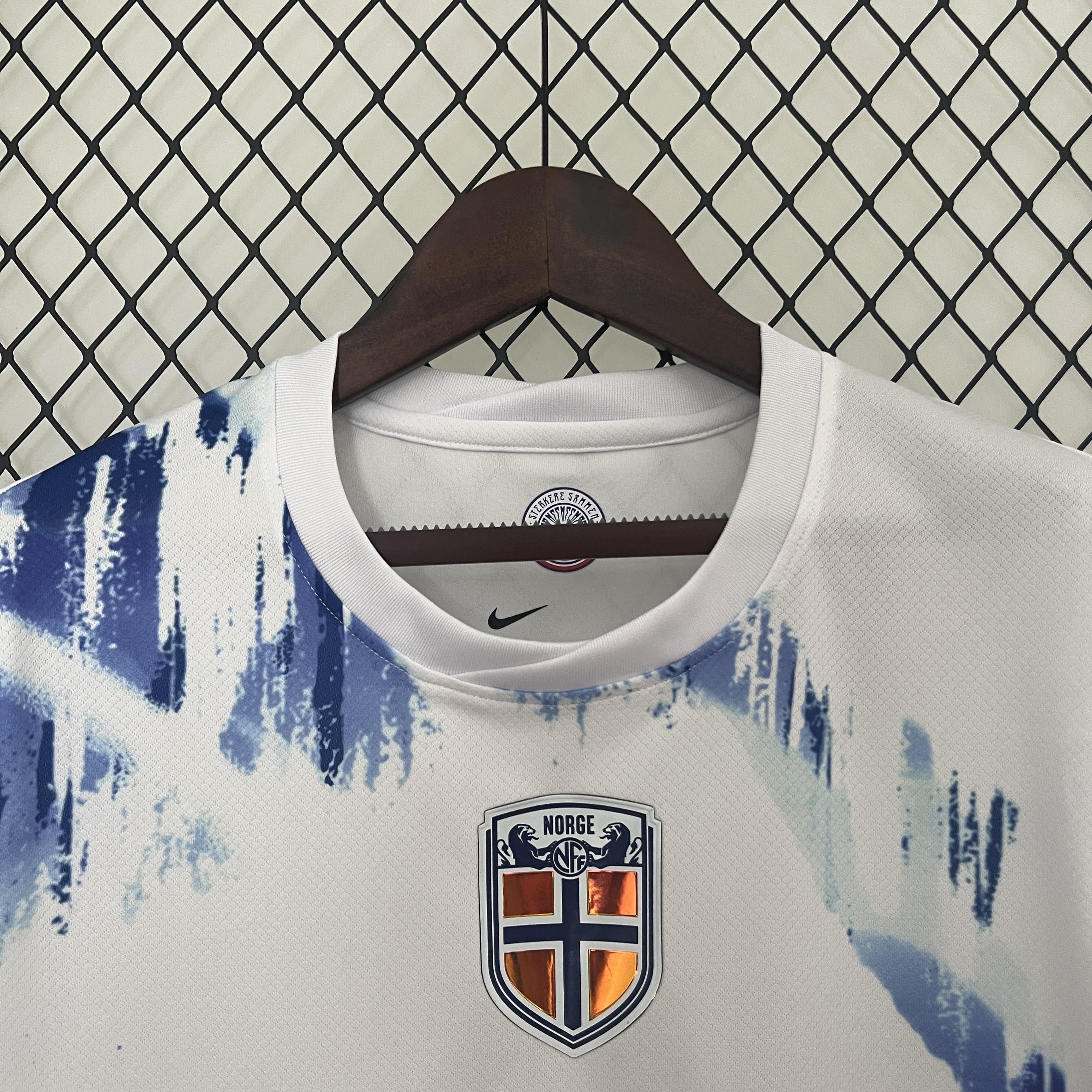 ZonaCamisetas NORWAY ll 2024 HOMBRE (VERSIÓN FAN) La Pelota Mundo NORUEGA NORWAY