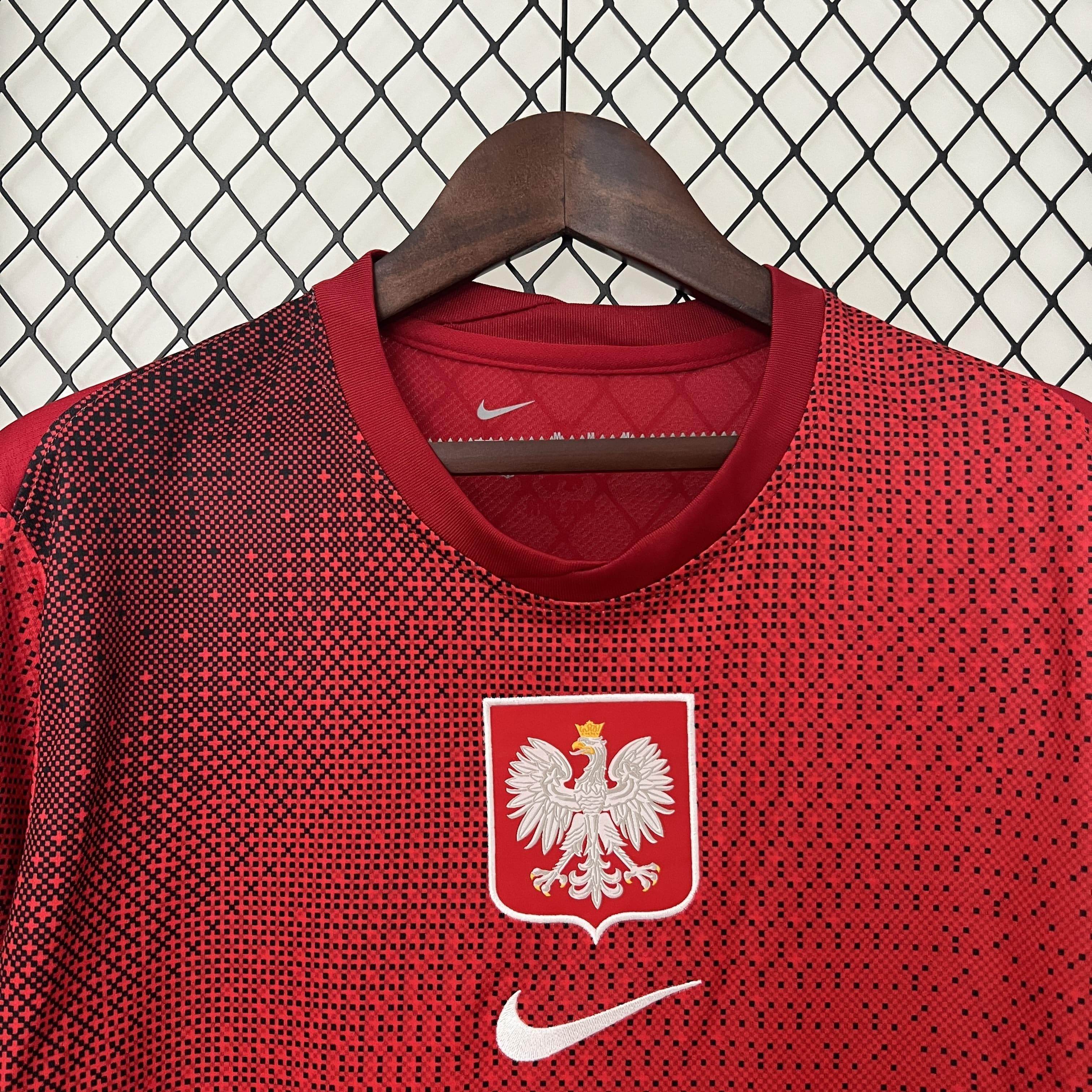 CAMISETA POLONIA Il 24 HOMBRE (VERSIÓN FAN) - ZonaCamisetas