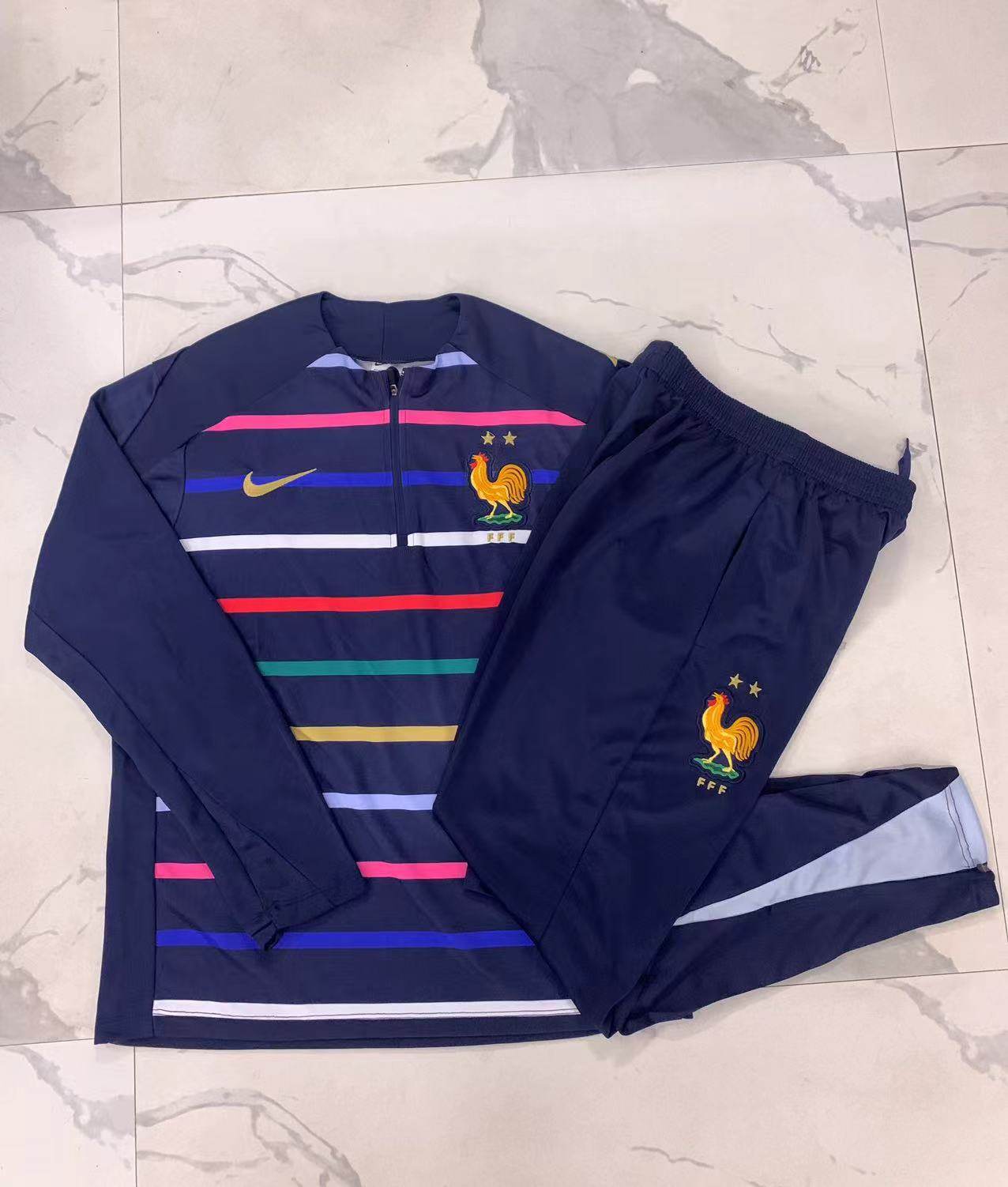 CONJUNTO LARGO FRANCIA I 24/25 HOMBRE - ZonaCamisetas