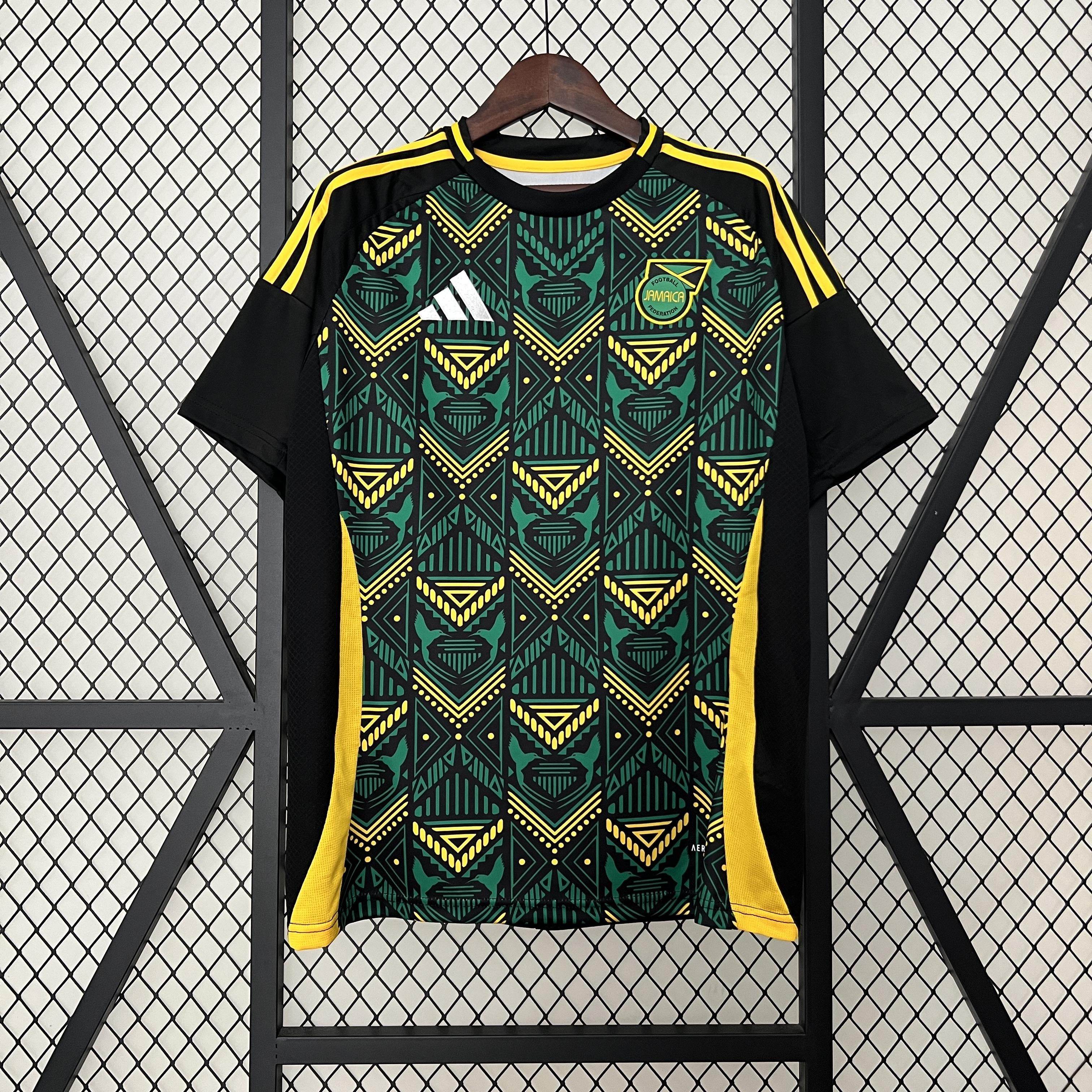 CAMISETA JAMAICA ll 2024 HOMBRE (VERSIÓN FAN) - ZonaCamisetas