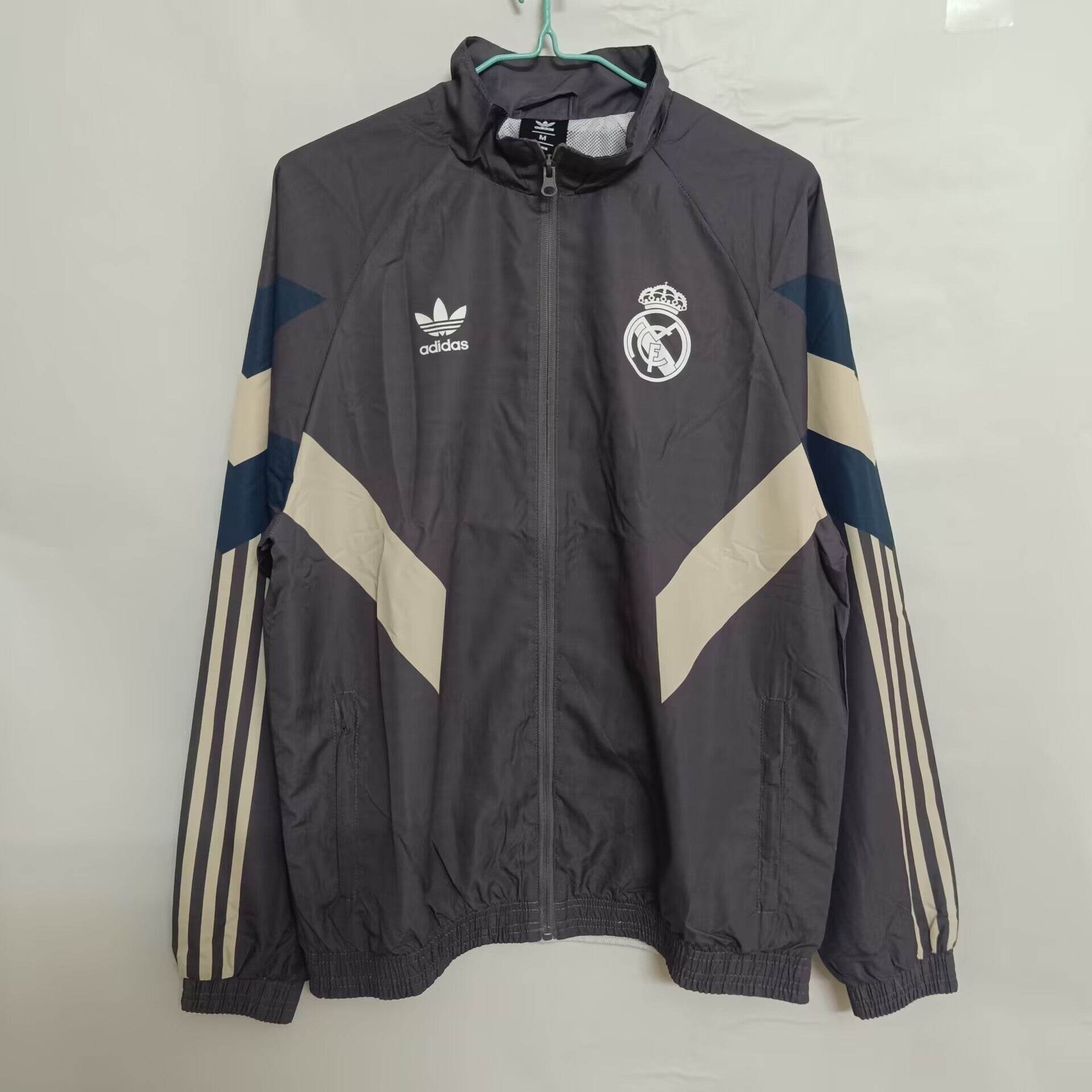 CORTAVIENTO REAL MADRID llI 24/25 - ZonaCamisetas