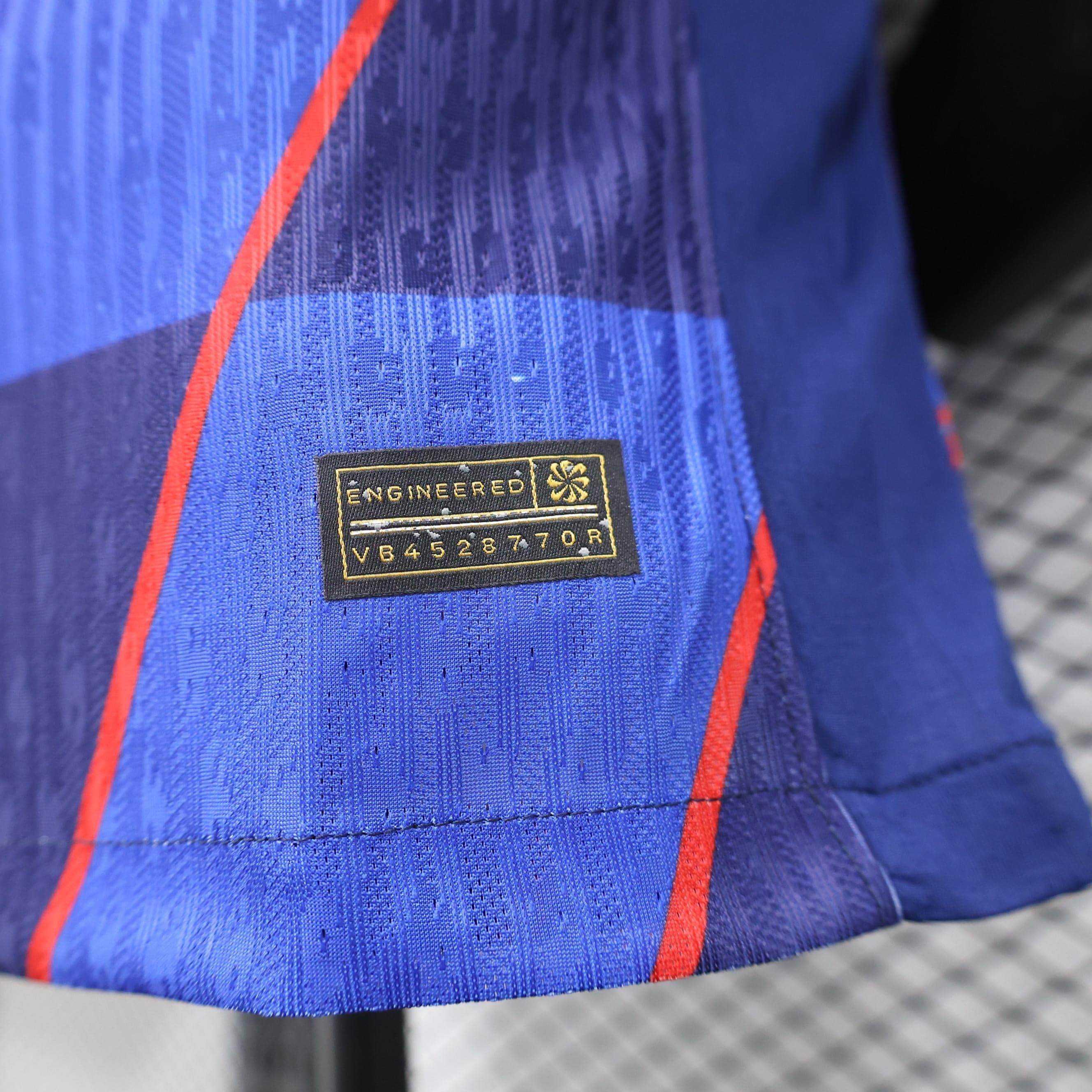 CAMISETA CROACIA Il EURO 2024 HOMBRE (VERSIÓN JUGADOR) - ZonaCamisetas